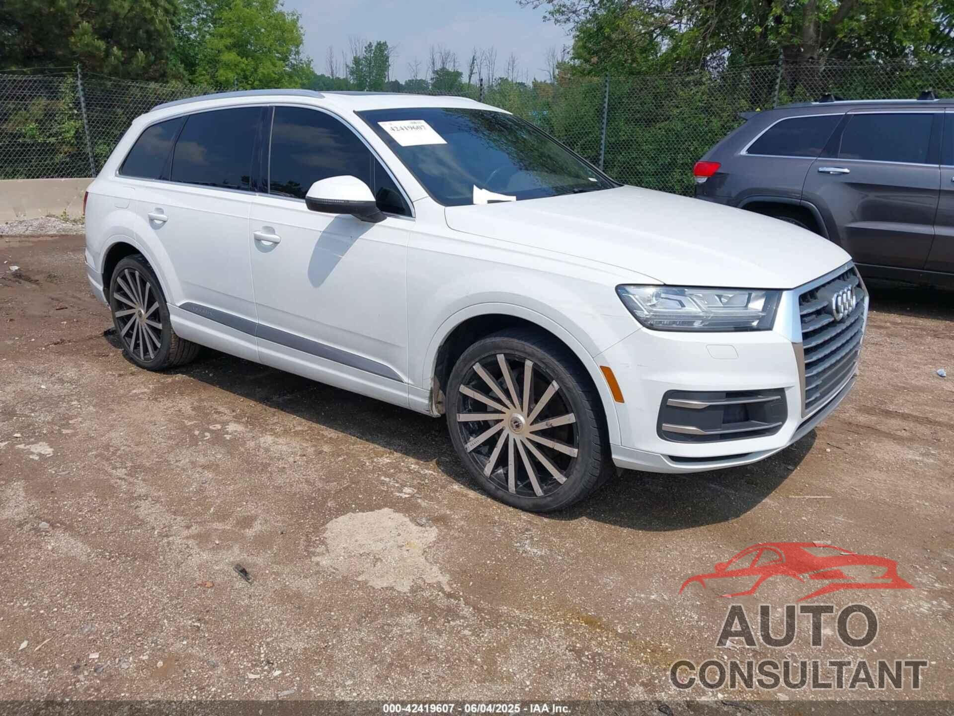 AUDI Q7 2017 - WA1LAAF72HD014212