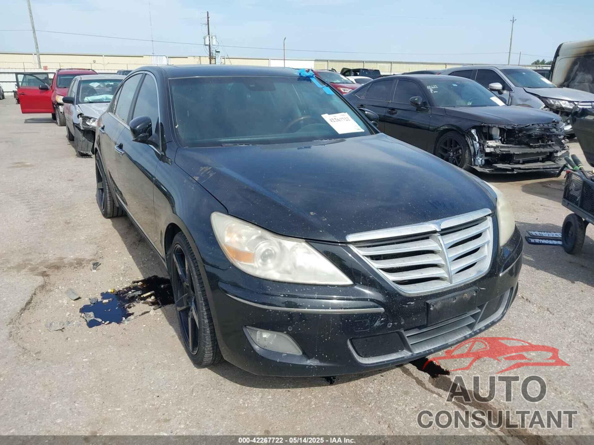 HYUNDAI GENESIS 2011 - KMHGC4DFXBU127485