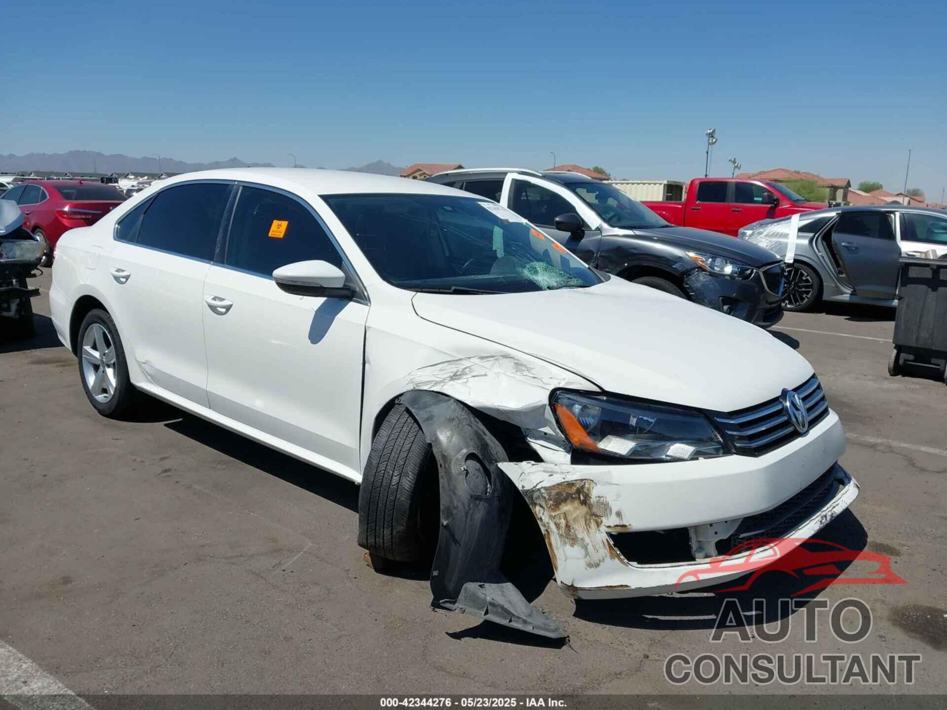 VOLKSWAGEN PASSAT 2012 - 1VWBP7A35CC070082