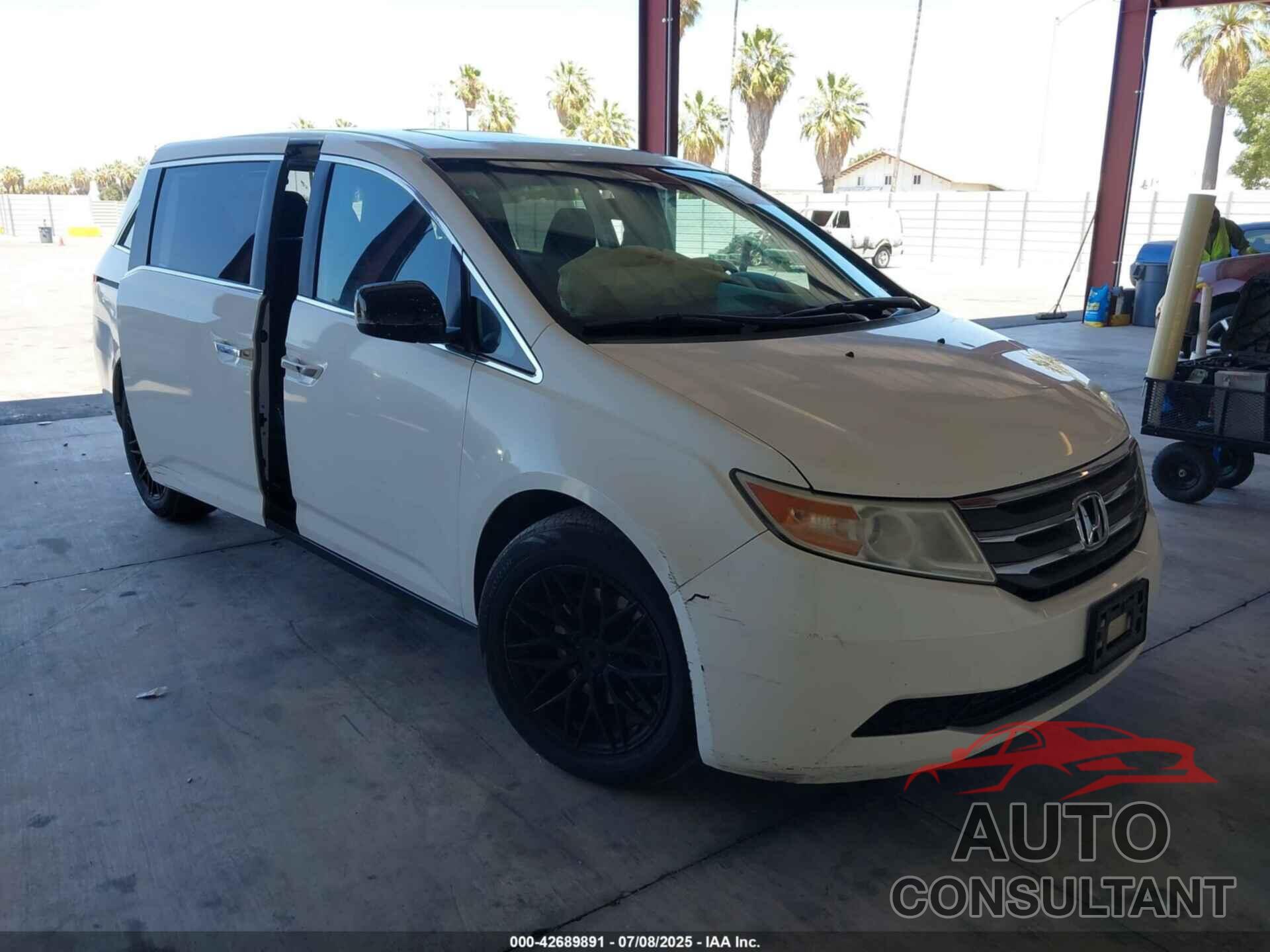 HONDA ODYSSEY 2013 - 5FNRL5H6XDB025550
