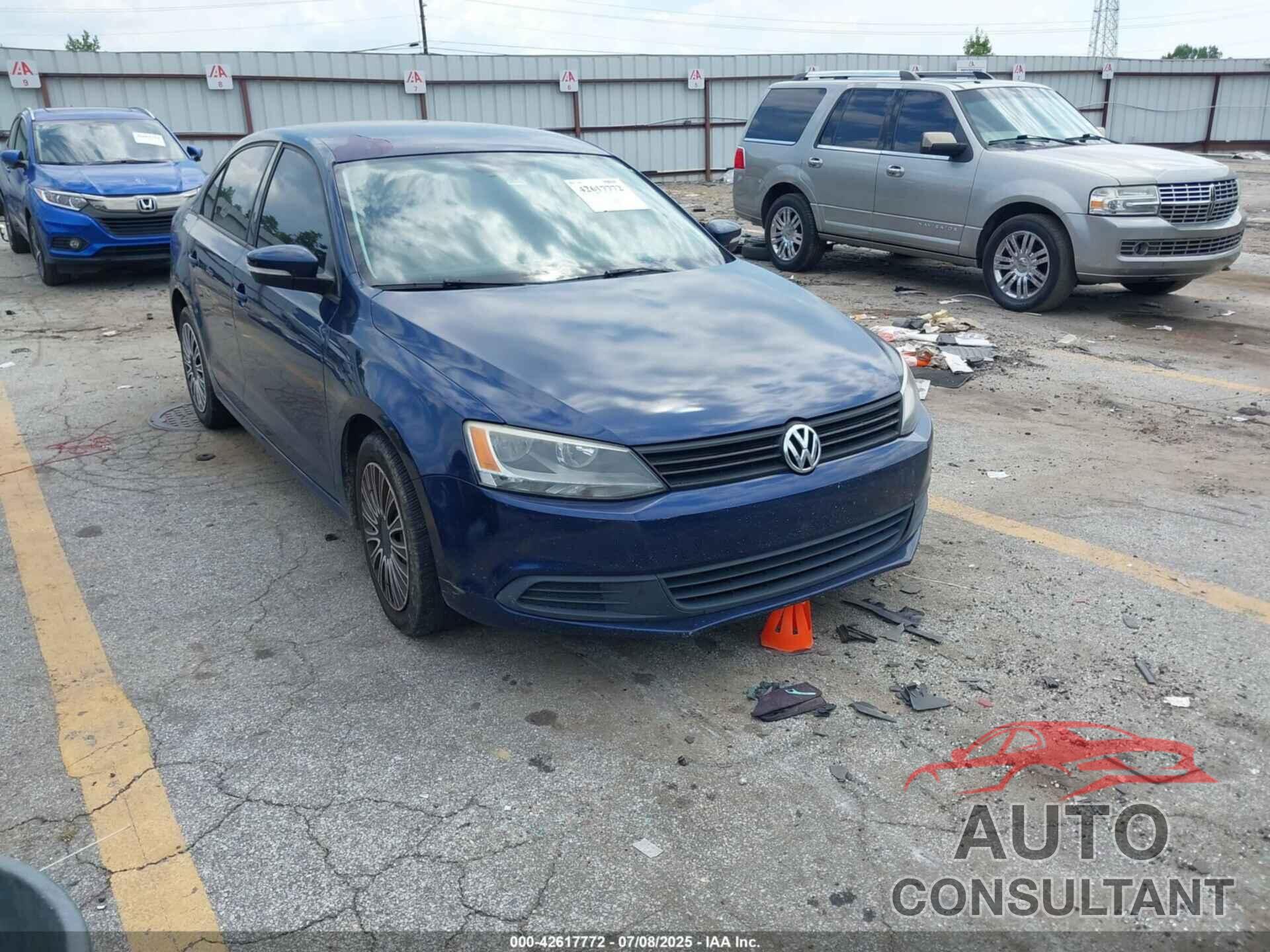 VOLKSWAGEN JETTA 2012 - 3VWDX7AJ9CM353302
