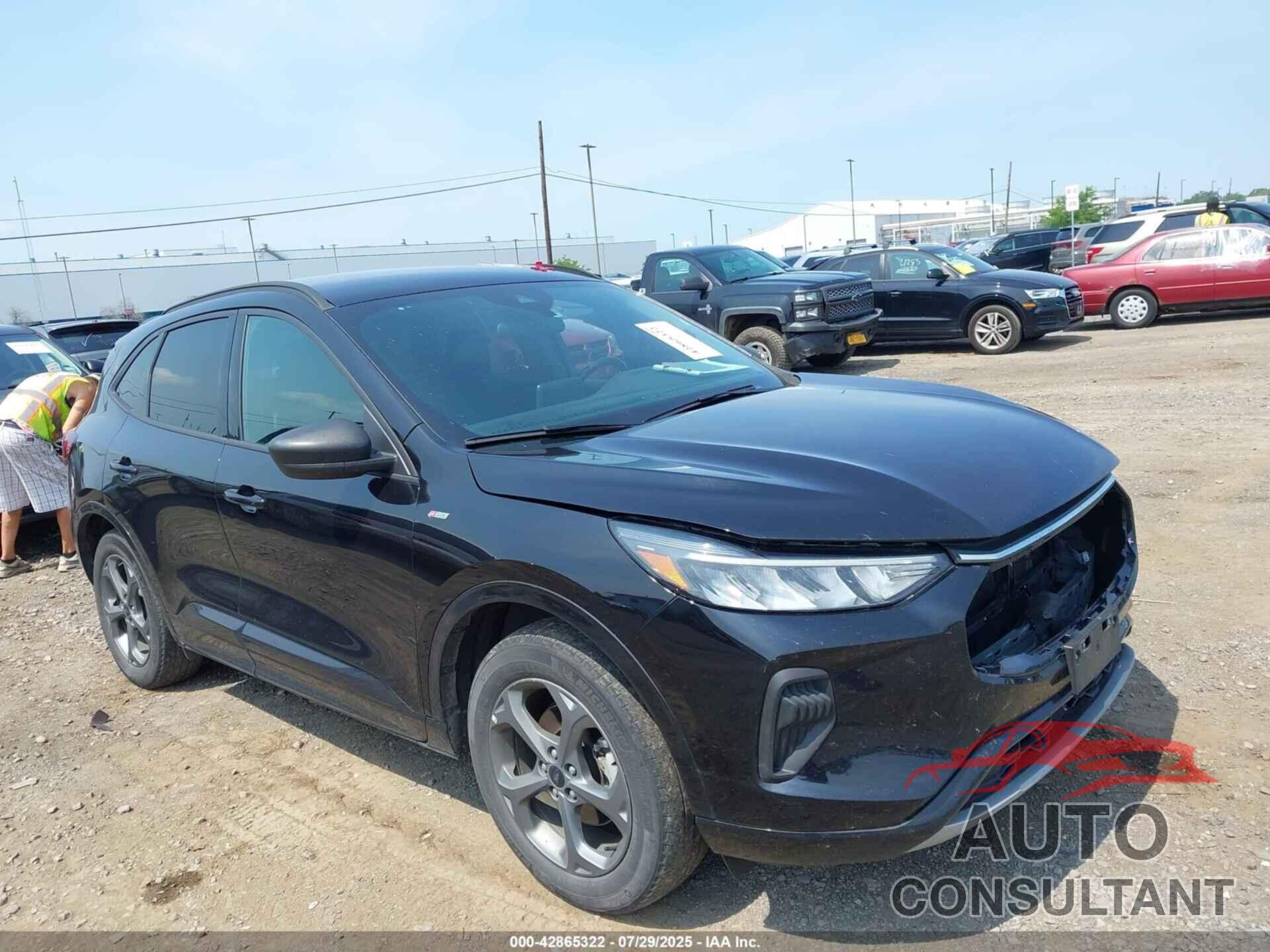 FORD ESCAPE 2023 - 1FMCU9MN3PUA09348