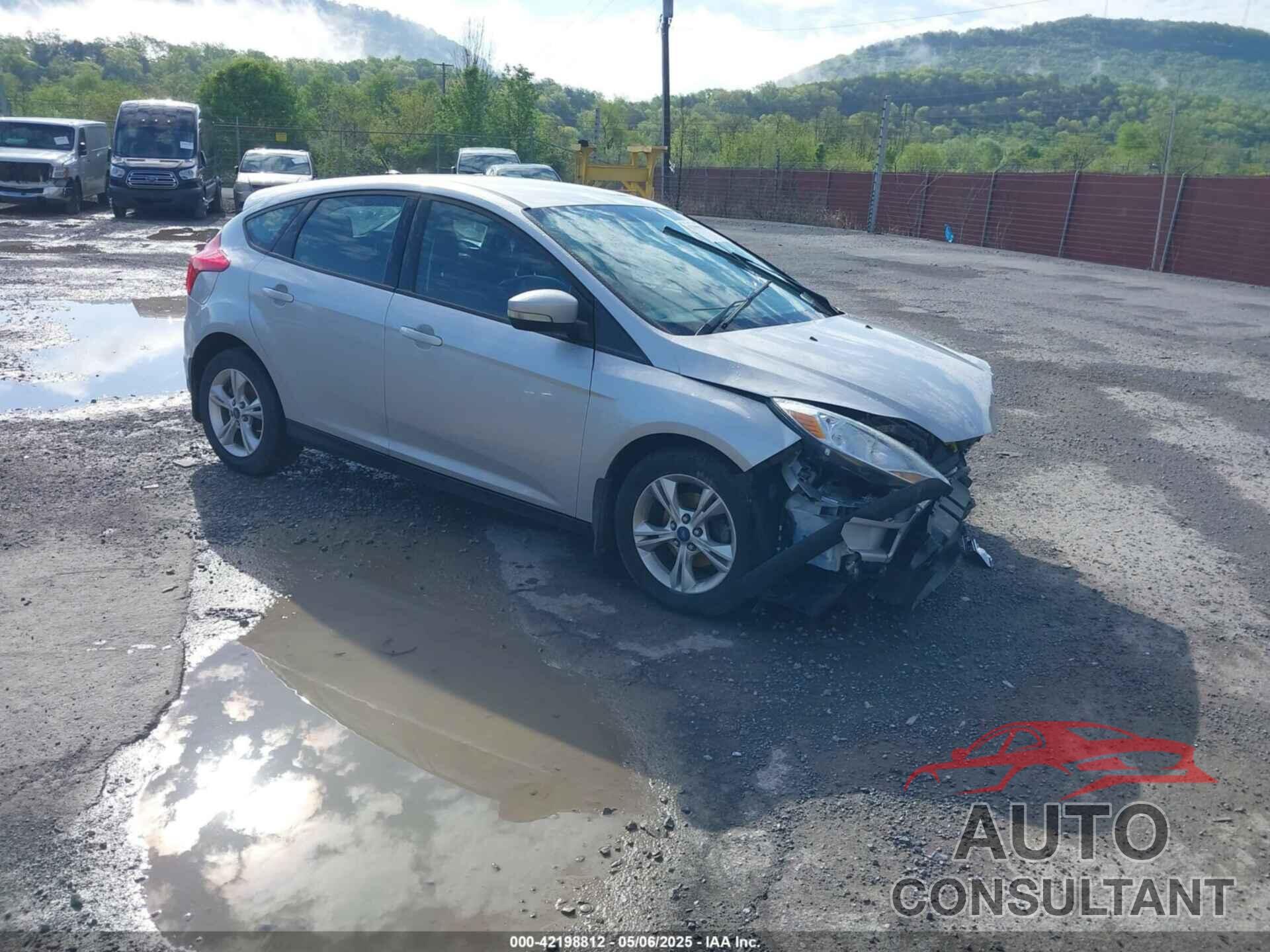FORD FOCUS 2012 - 1FAHP3K27CL241013