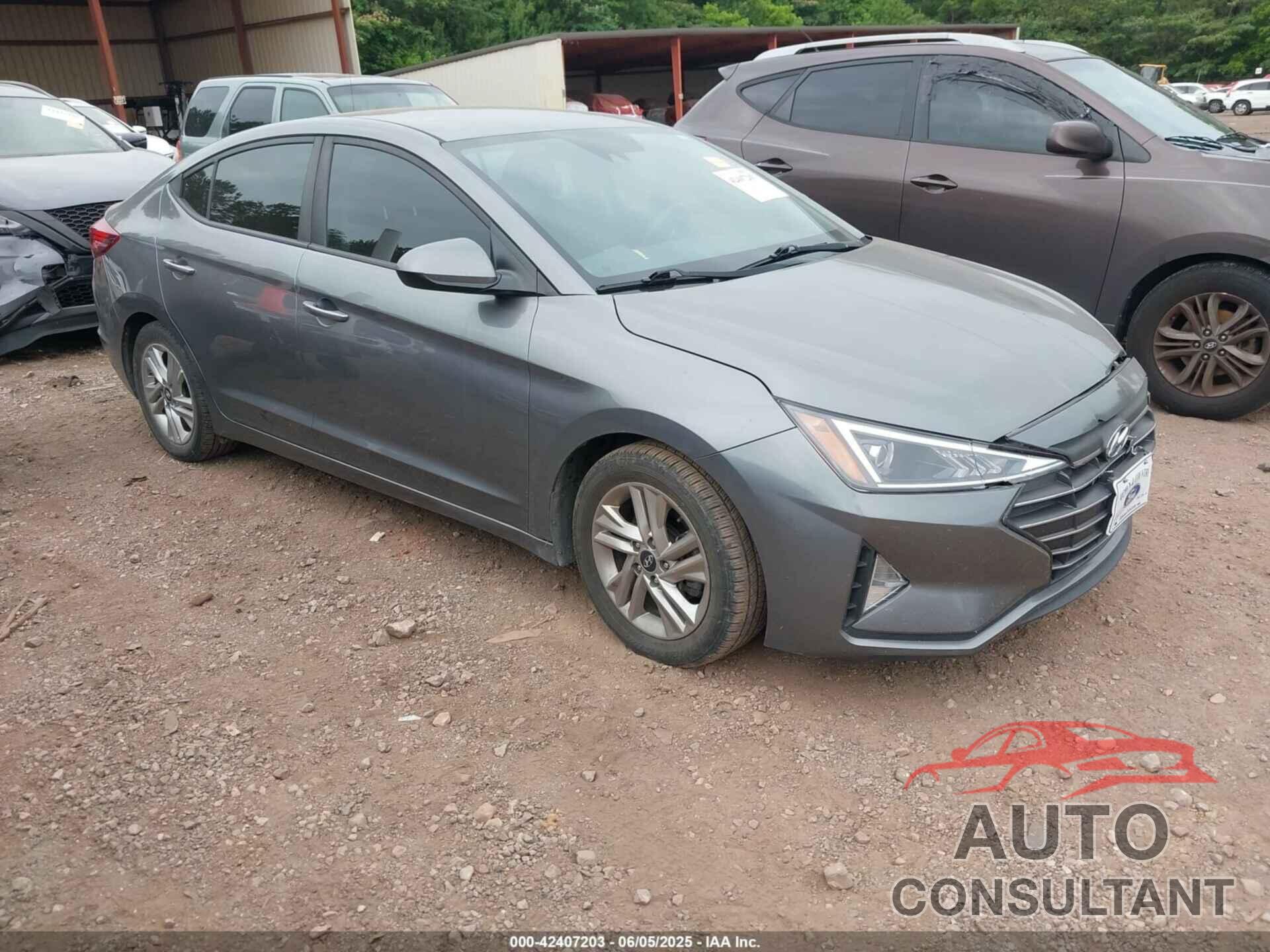 HYUNDAI ELANTRA 2019 - 5NPD84LF0KH485151