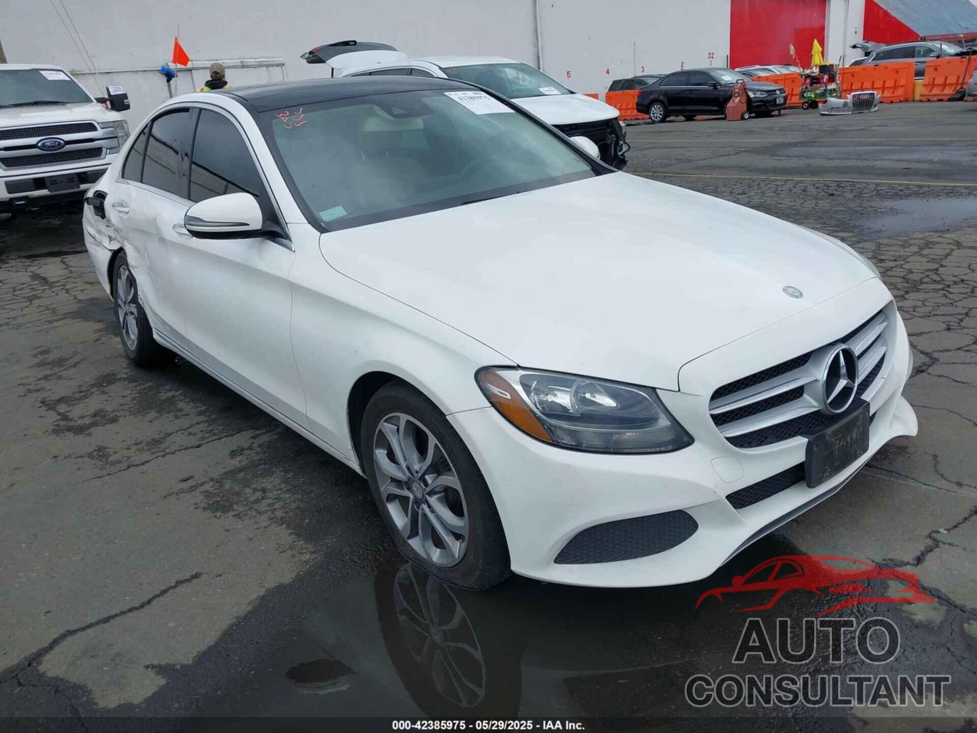 MERCEDES-BENZ C 300 2016 - 55SWF4JB5GU158957
