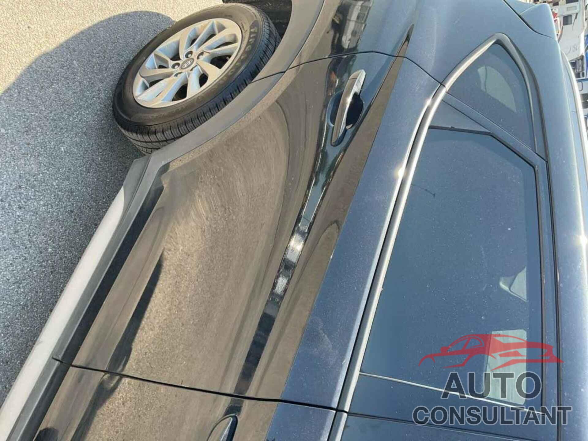 HYUNDAI TUCSON 2018 - KM8J33A40JU690787