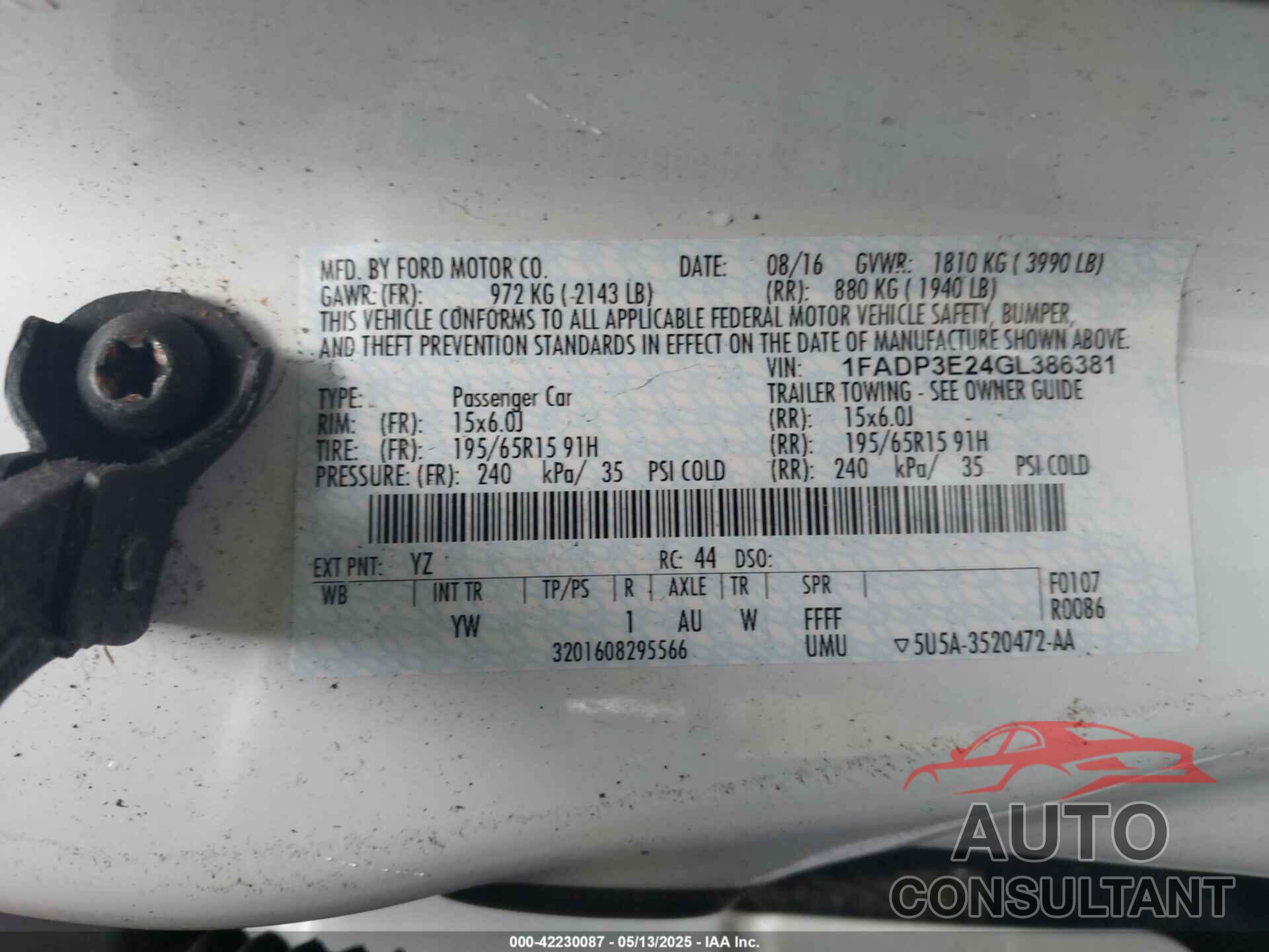 FORD FOCUS 2016 - 1FADP3E24GL386381