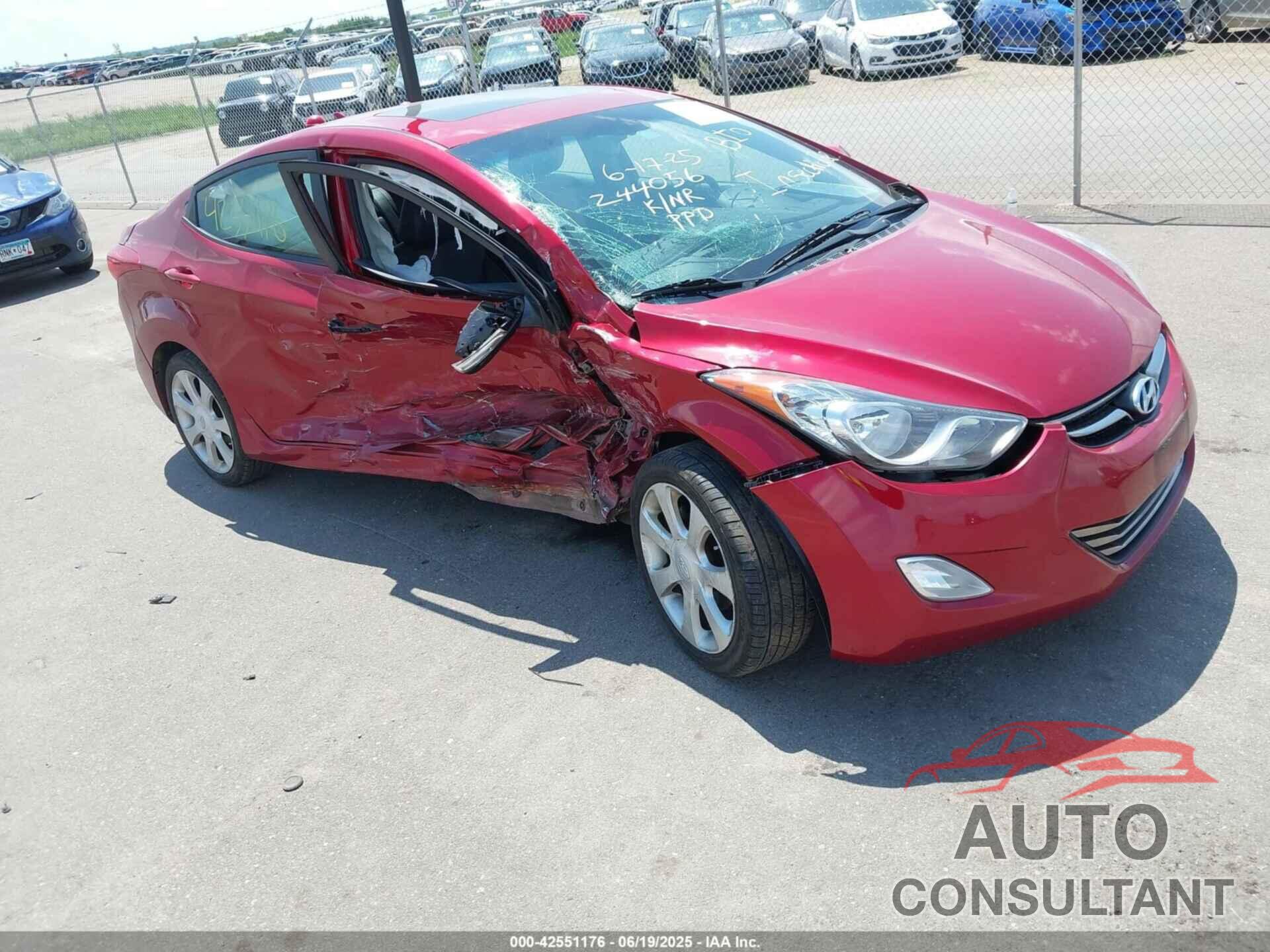 HYUNDAI ELANTRA 2011 - KMHDH4AE3B4145214