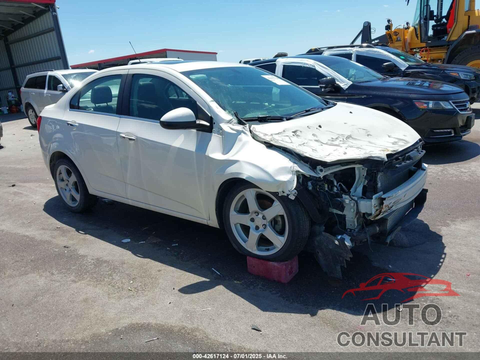 CHEVROLET SONIC 2016 - 1G1JE5SB4G4145863
