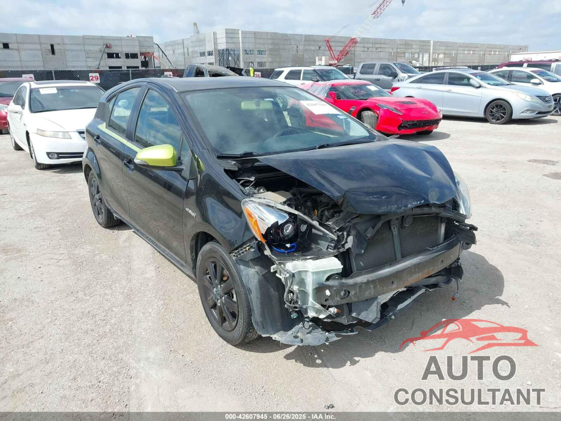 TOYOTA PRIUS C 2016 - JTDKDTB35G1116515