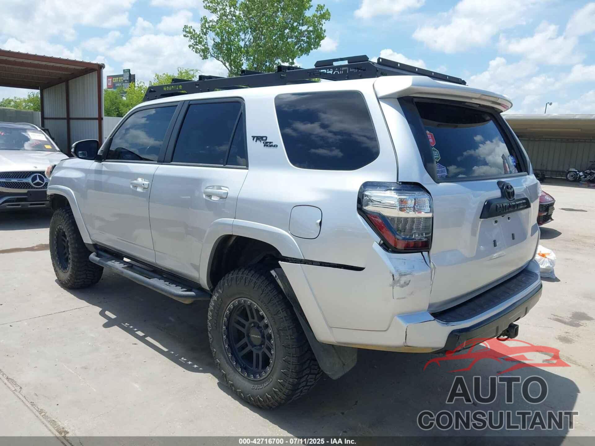 TOYOTA 4RUNNER 2019 - JTEBU5JR7K5663235
