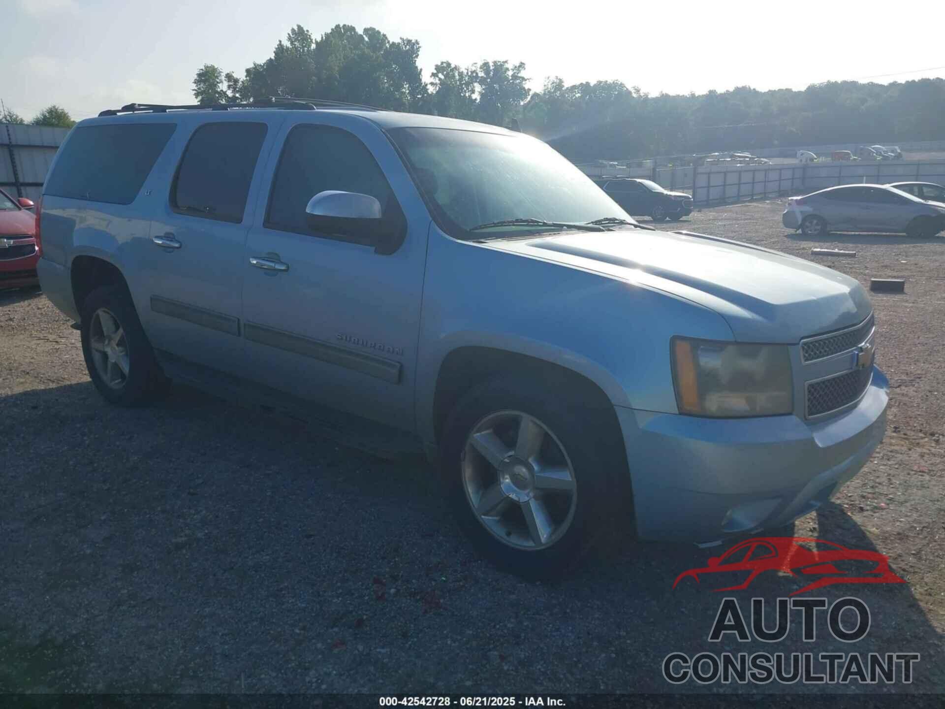 CHEVROLET SUBURBAN 1500 2011 - 1GNSCJE04BR293650