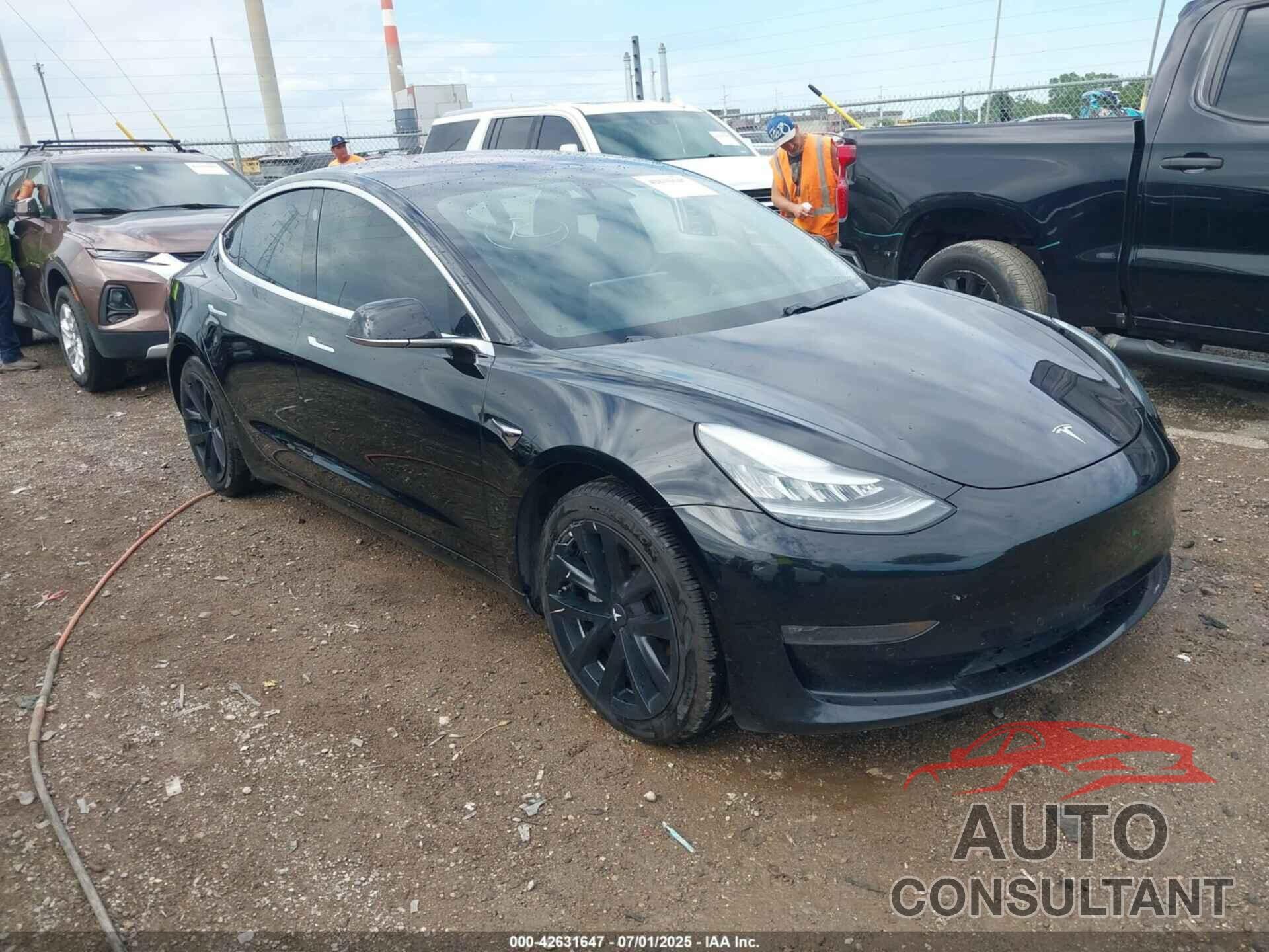 TESLA MODEL 3 2018 - 5YJ3E1EA7JF157372