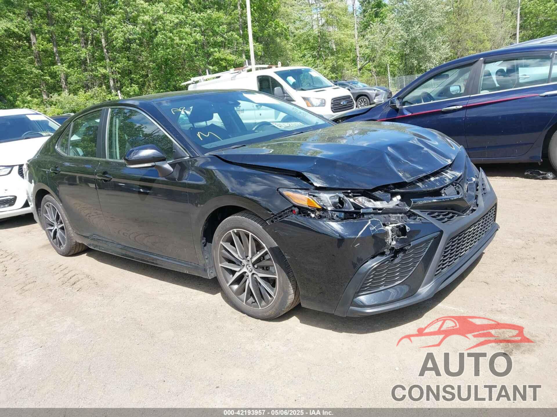 TOYOTA CAMRY 2023 - 4T1G11AK2PU828745
