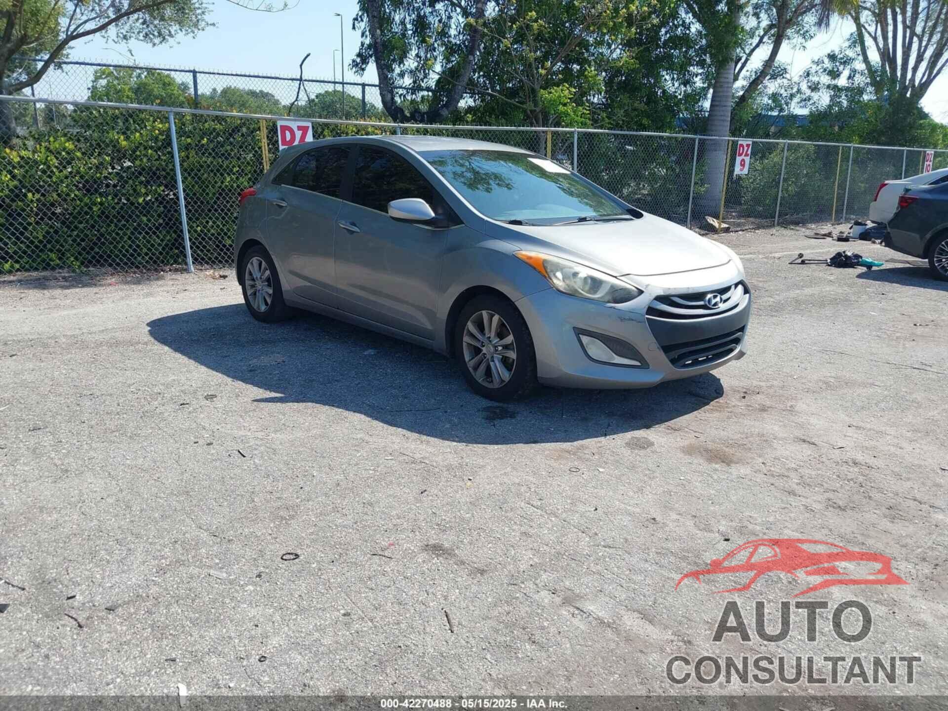 HYUNDAI ELANTRA GT 2013 - KMHD35LE7DU024917