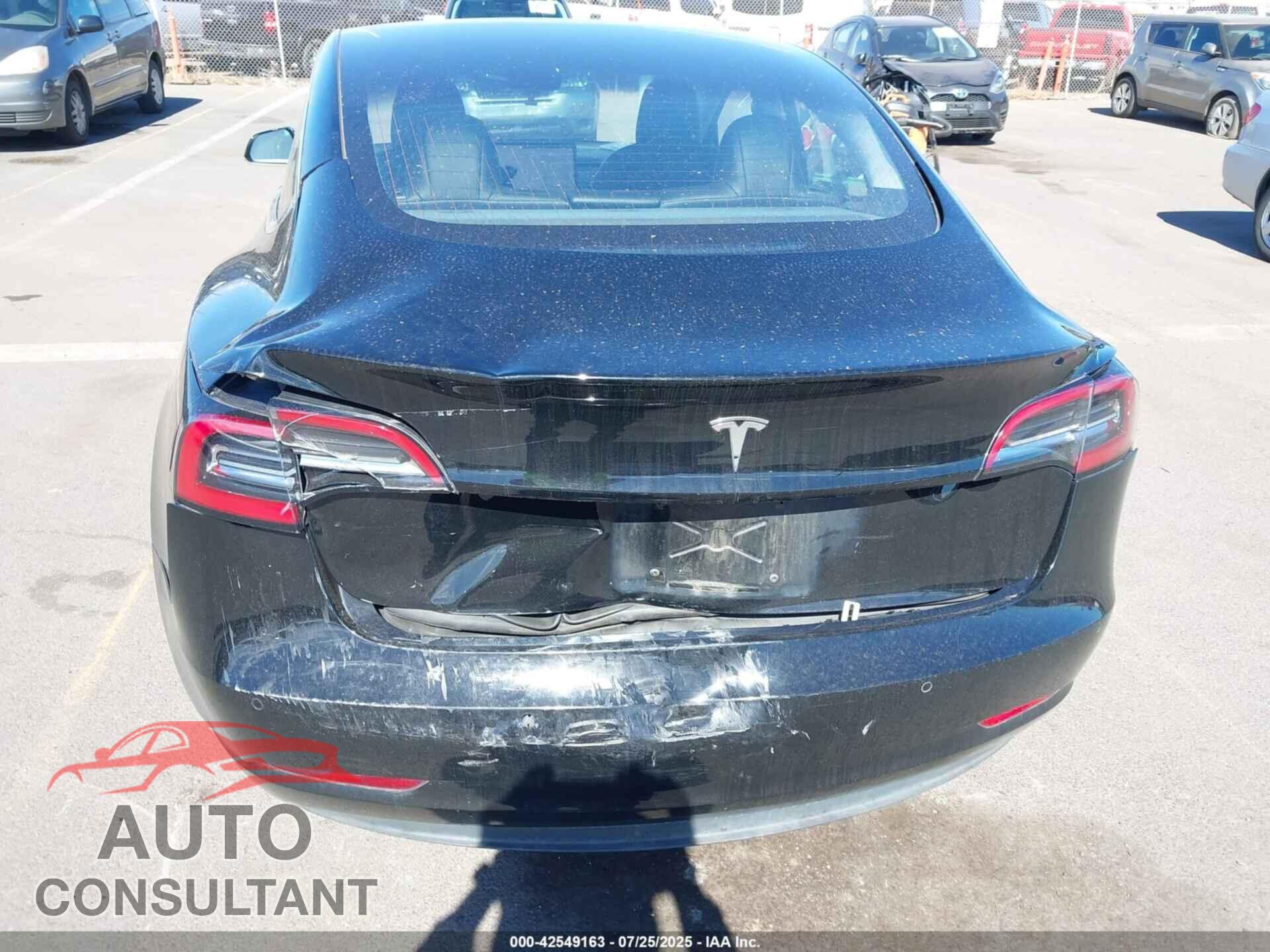 TESLA MODEL 3 2017 - 5YJ3E1EA5HF000563