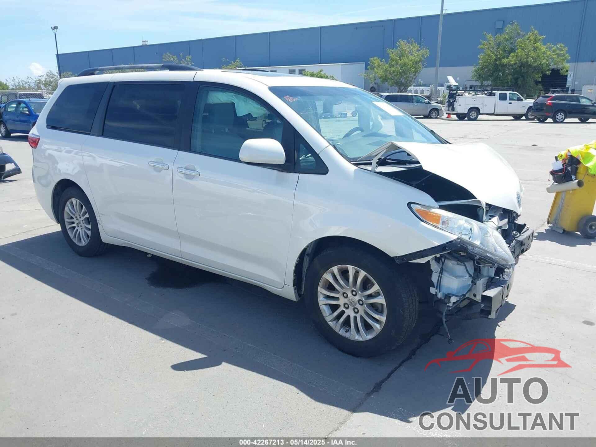 TOYOTA SIENNA 2015 - 5TDYK3DC1FS663022