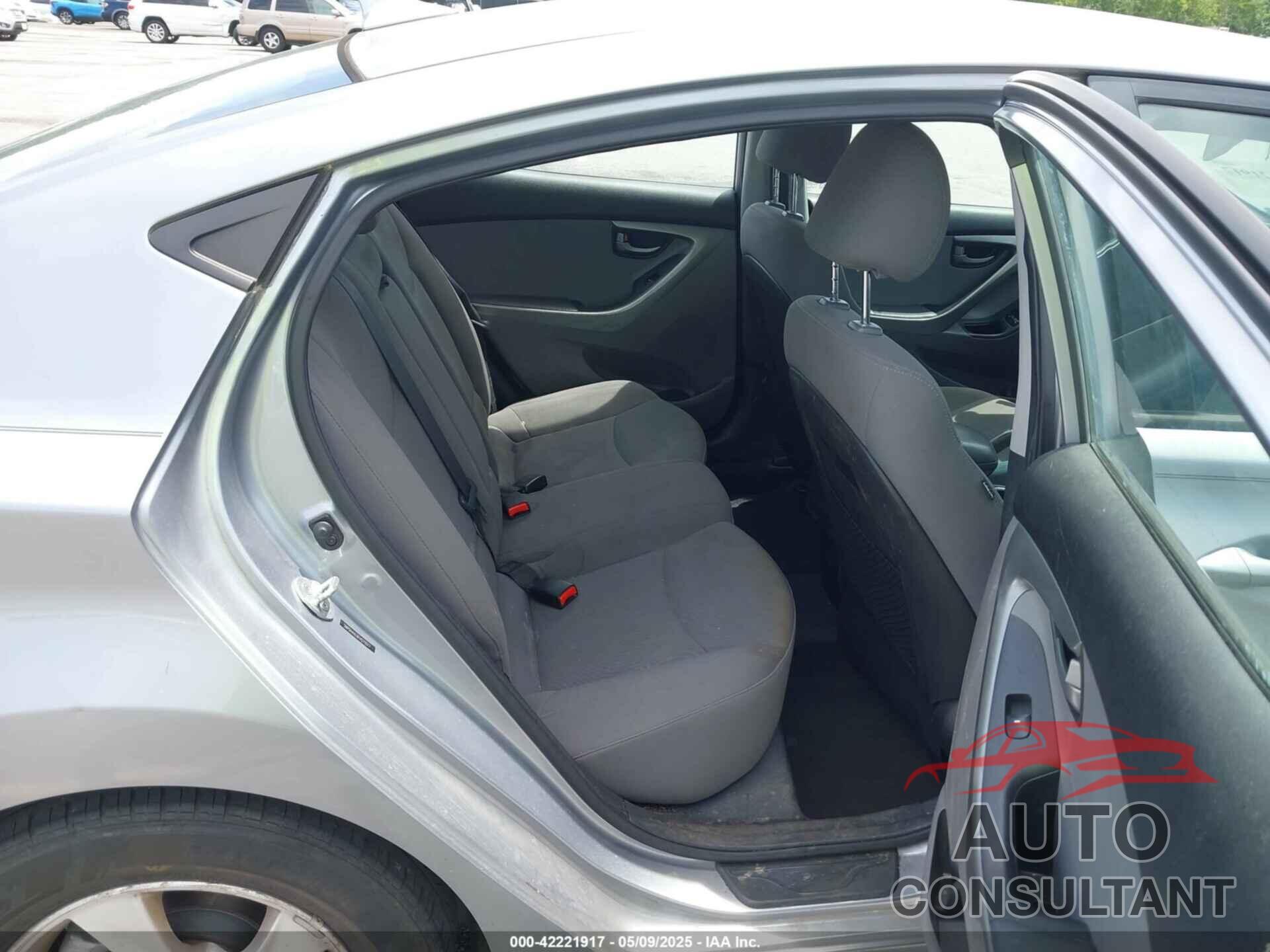 HYUNDAI ELANTRA 2015 - 5NPDH4AE6FH571077