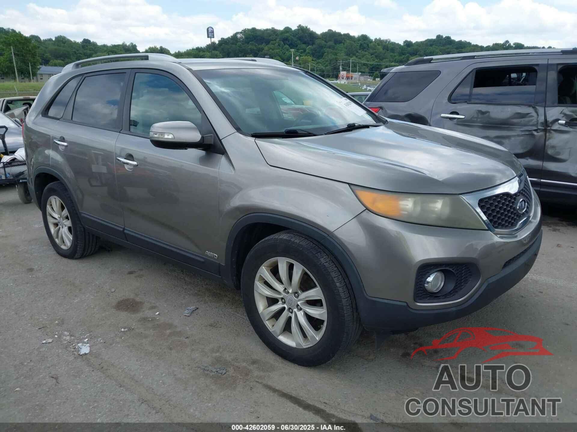 KIA SORENTO 2011 - 5XYKTDA22BG117549