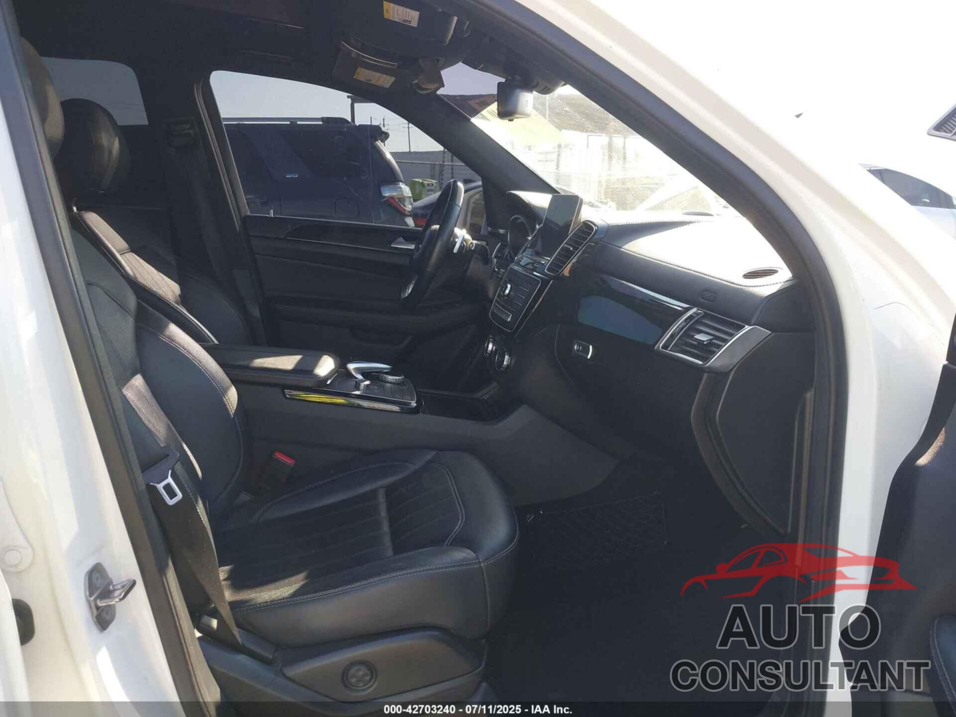 MERCEDES-BENZ GLS 450 2018 - 4JGDF6EE0JB065164
