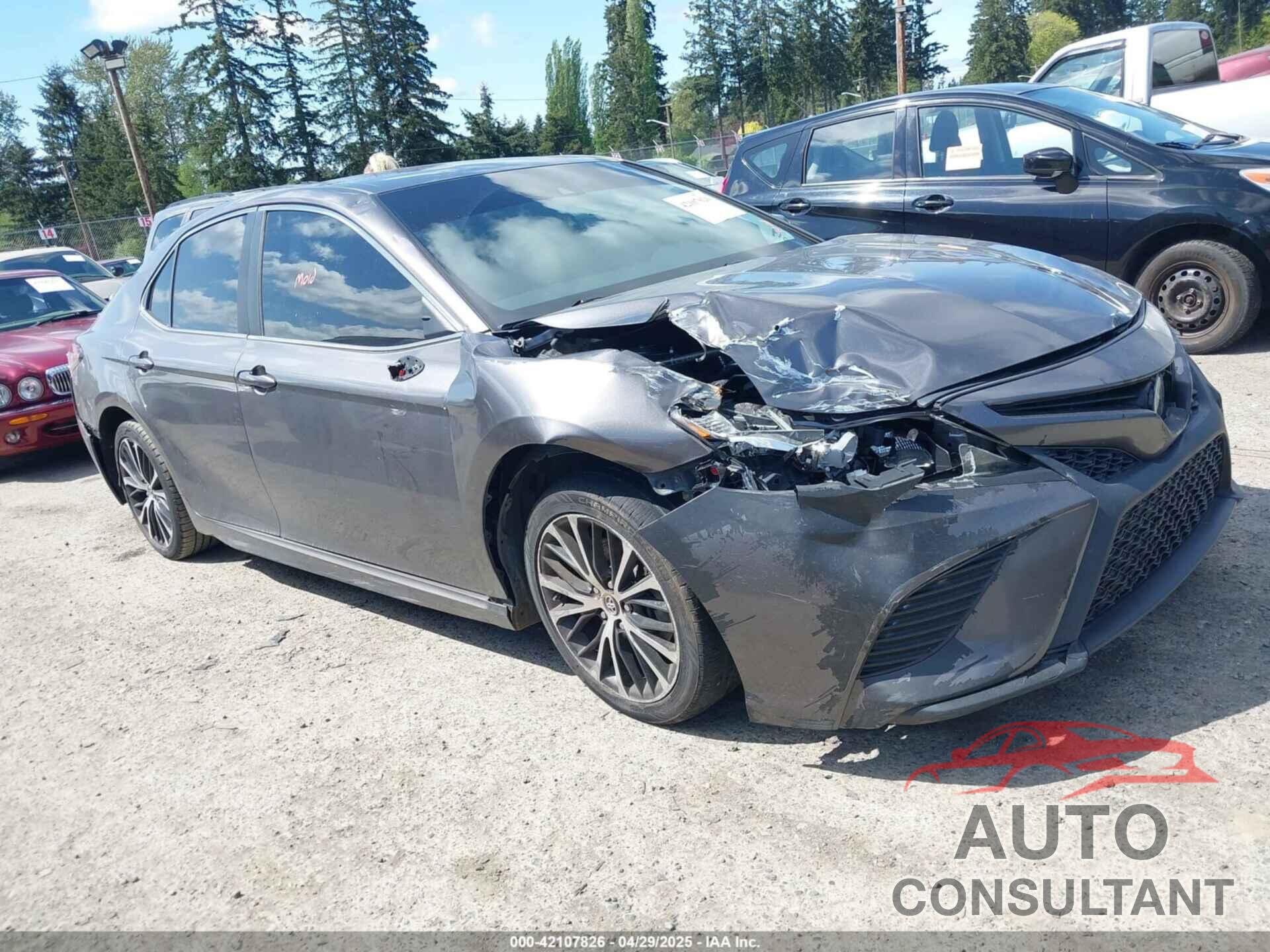 TOYOTA CAMRY 2018 - 4T1B11HK9JU627528