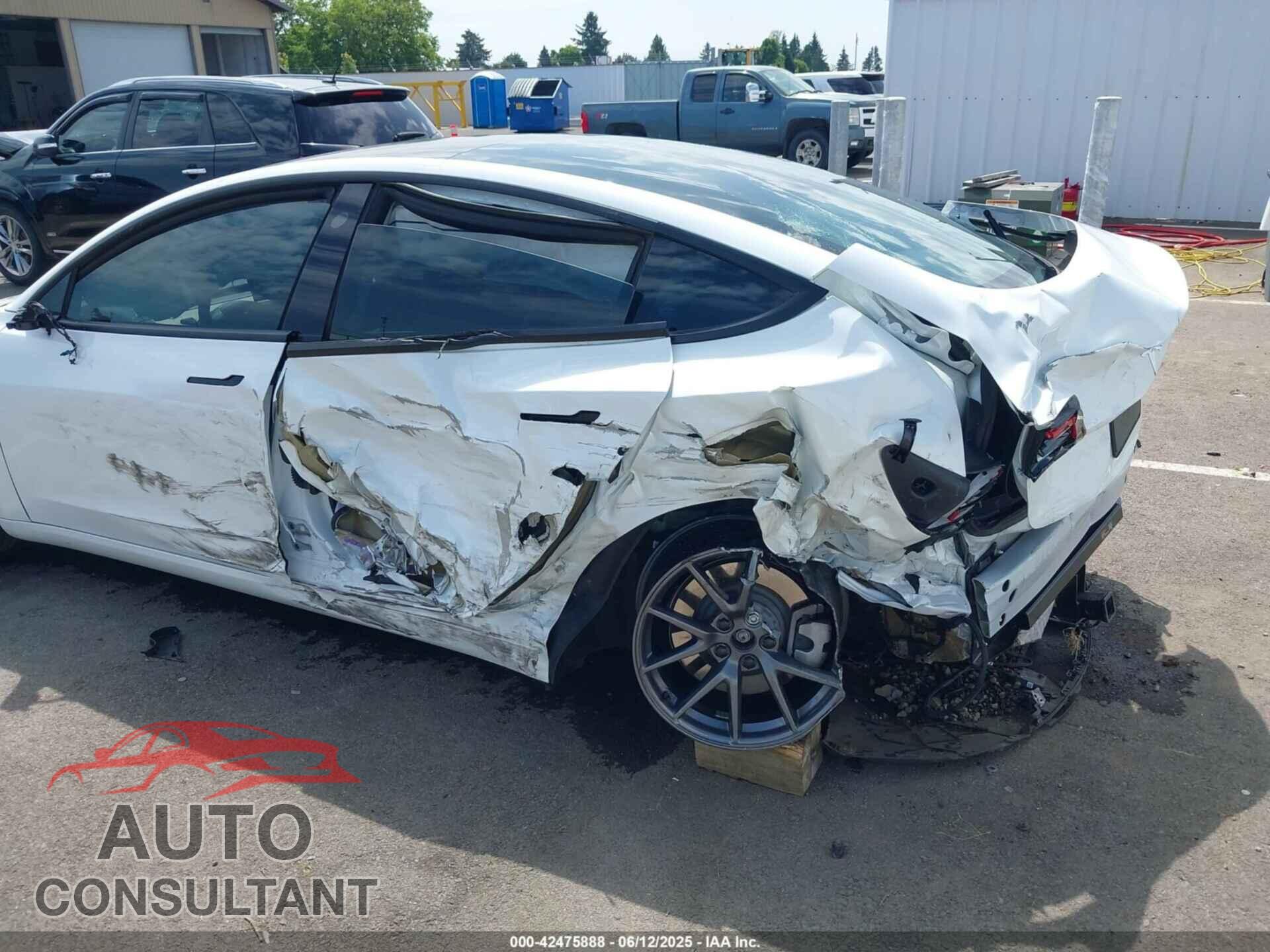 TESLA MODEL 3 2023 - 5YJ3E1EA7PF605022