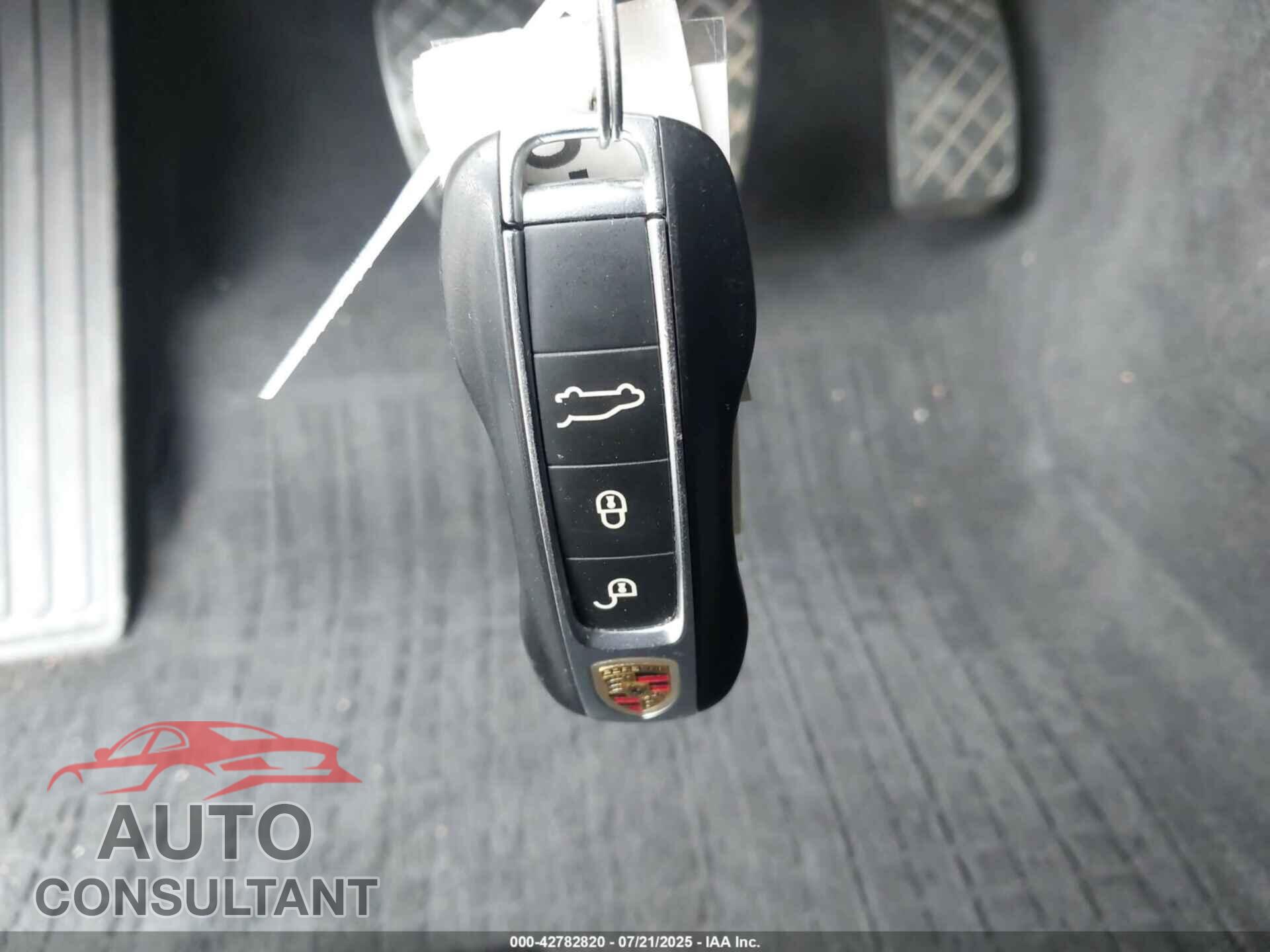PORSCHE CAYENNE 2019 - WP1AA2AY8KDA00940