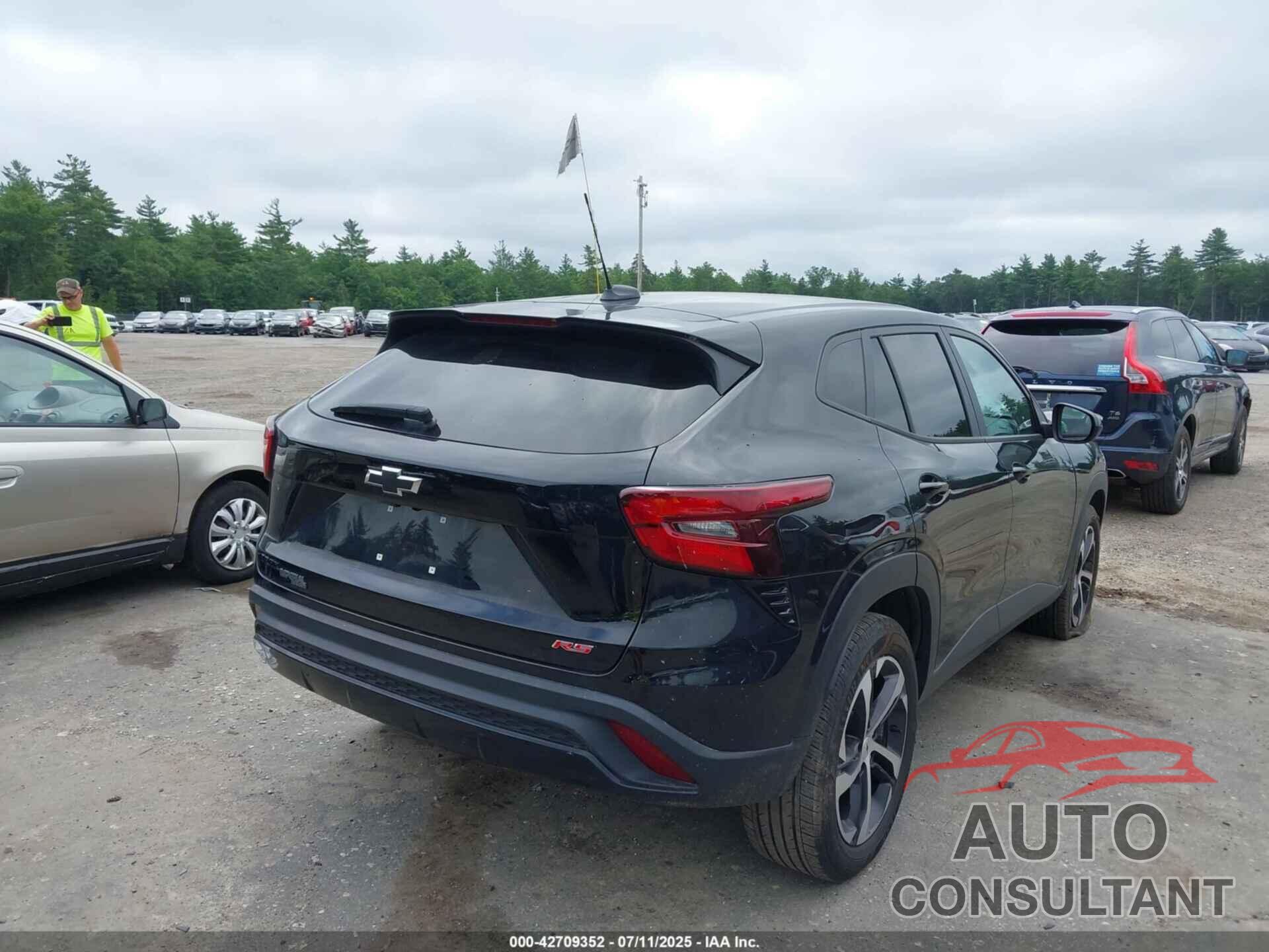 CHEVROLET TRAX 2024 - KL77LGE28RC103636