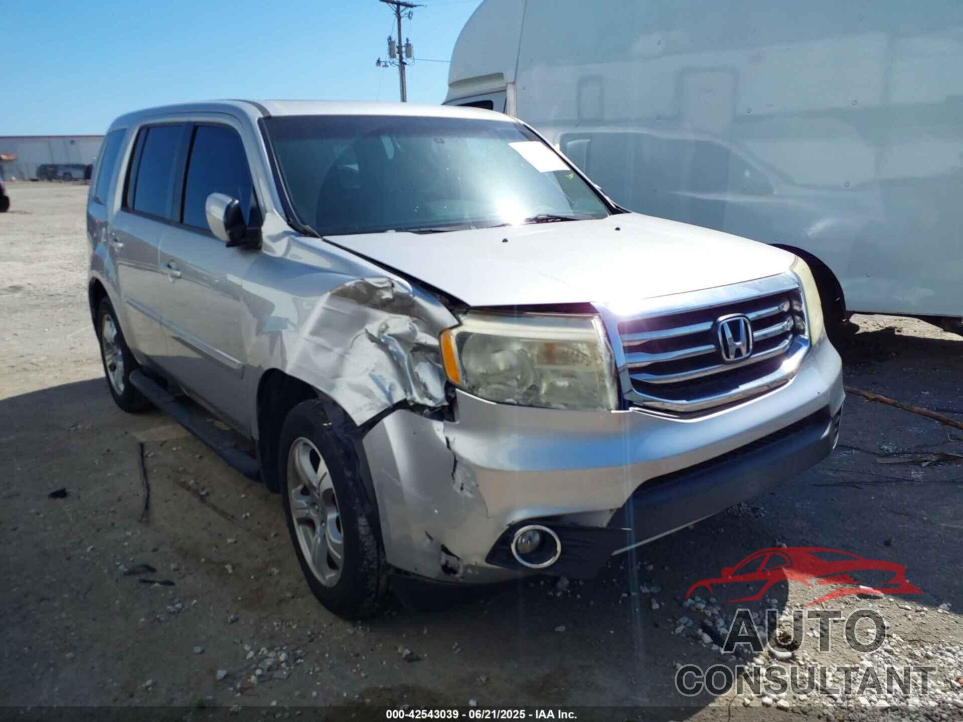 HONDA PILOT 2014 - 5FNYF4H53EB008899
