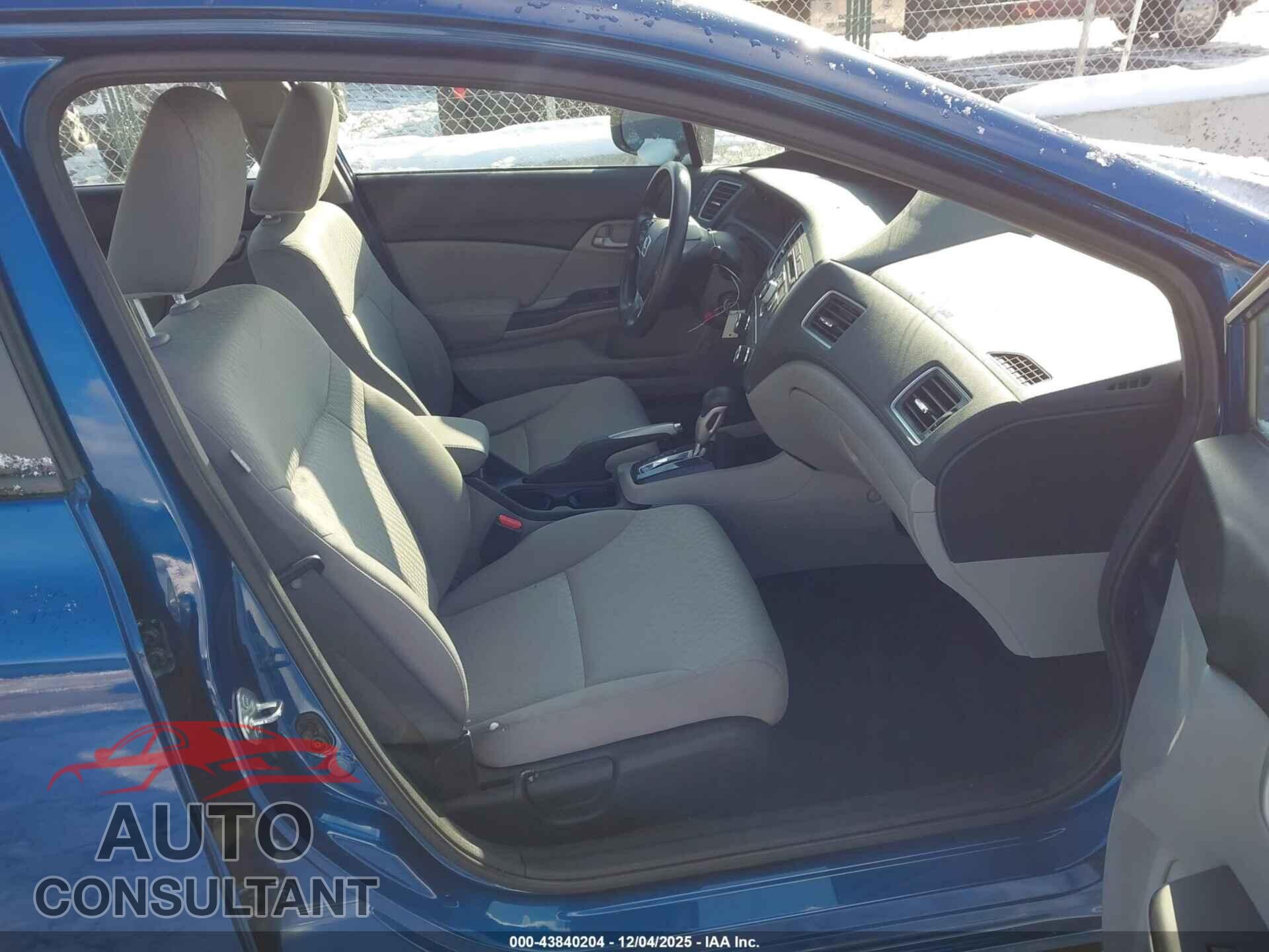 HONDA CIVIC 2015 - 19XFB2F55FE084349