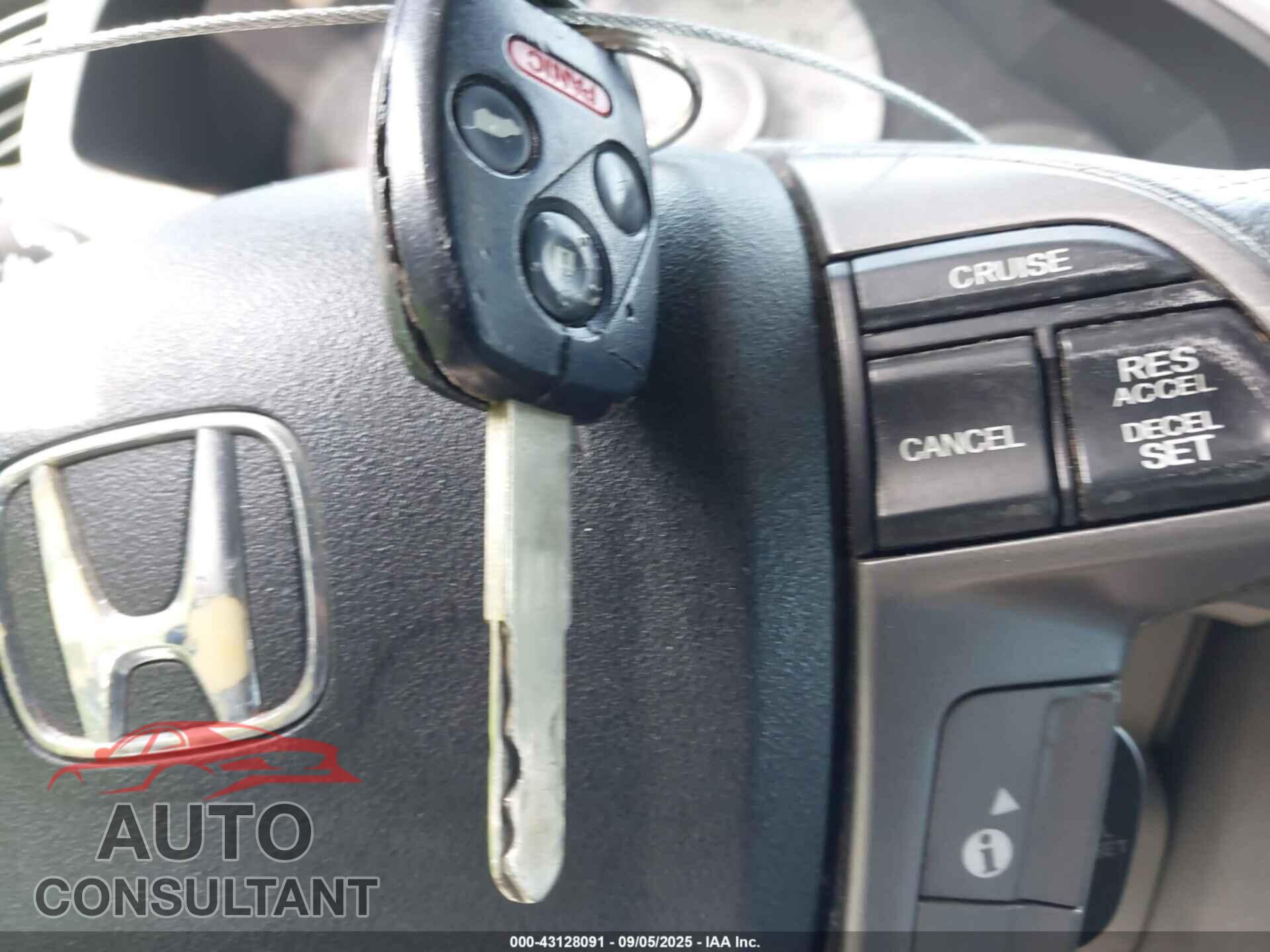 HONDA PILOT 2011 - 5FNYF3H75BB028076
