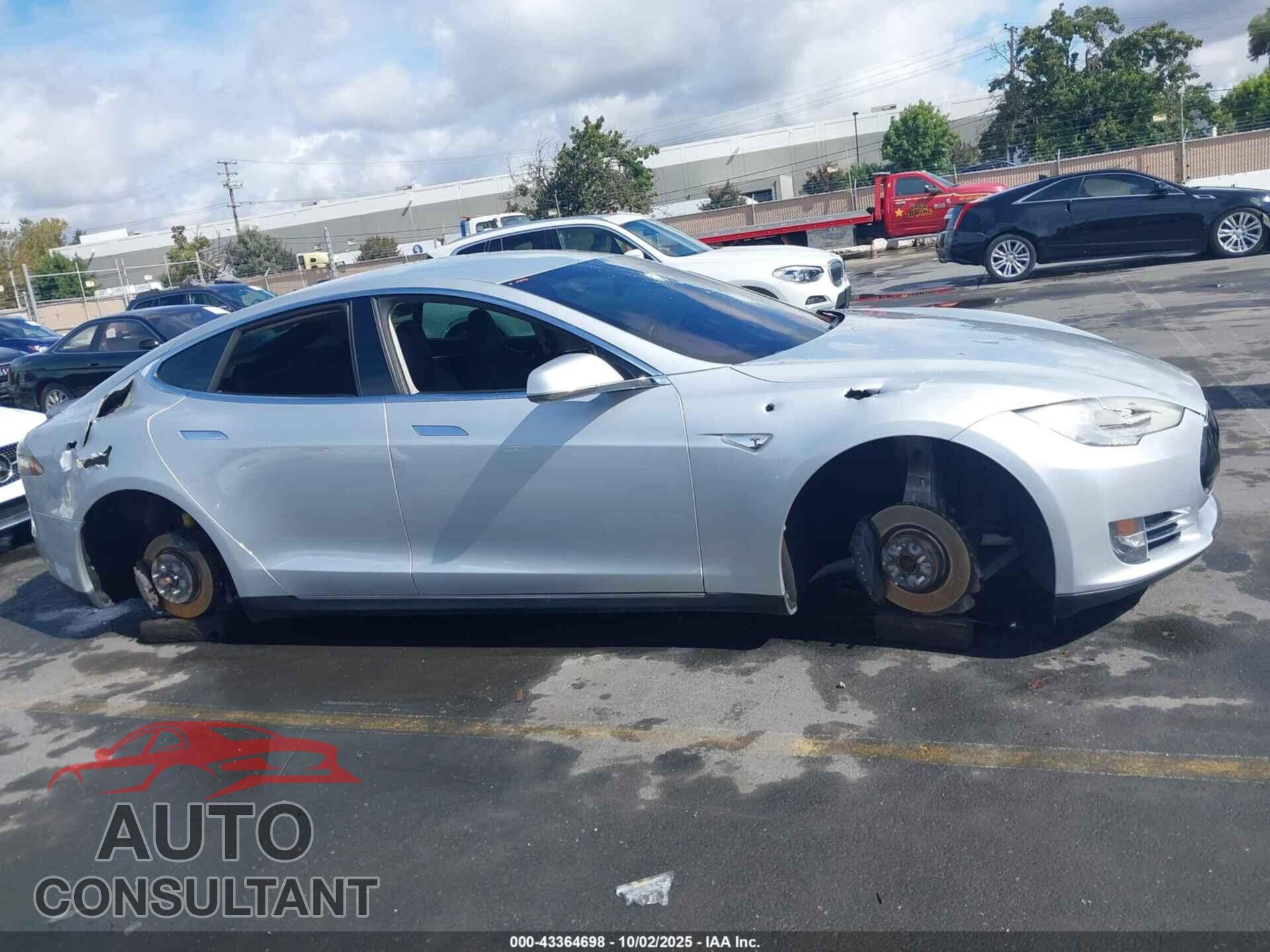 TESLA MODEL S 2012 - 5YJSA1DN3CFP01204