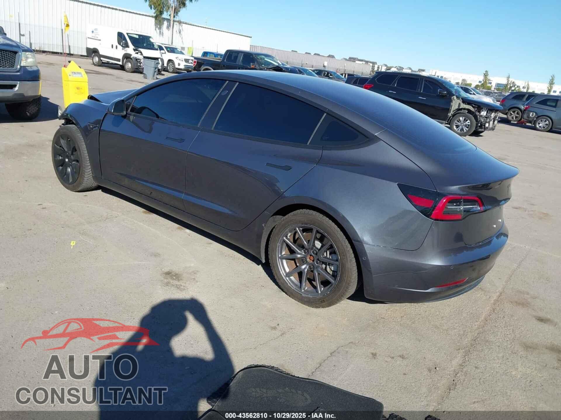 TESLA MODEL 3 2018 - 5YJ3E1EA4JF031566
