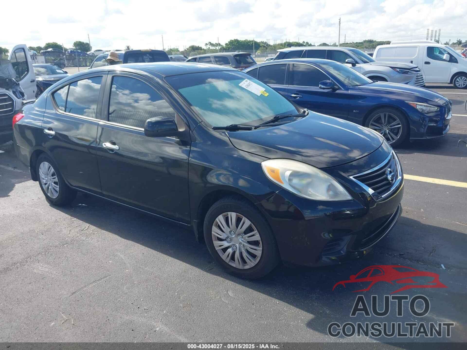 NISSAN VERSA 2014 - 3N1CN7AP7EL832645