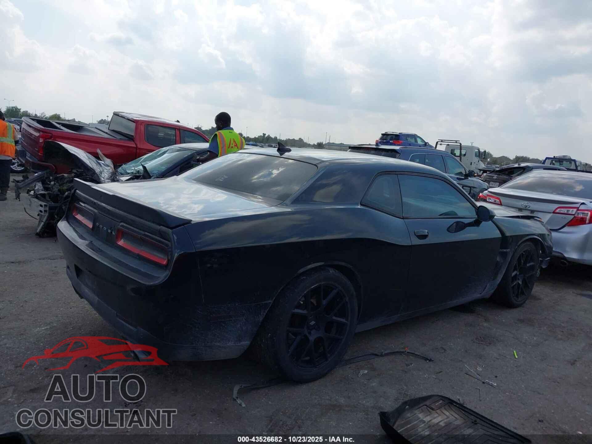 DODGE CHALLENGER 2015 - 2C3CDZAT5FH889014