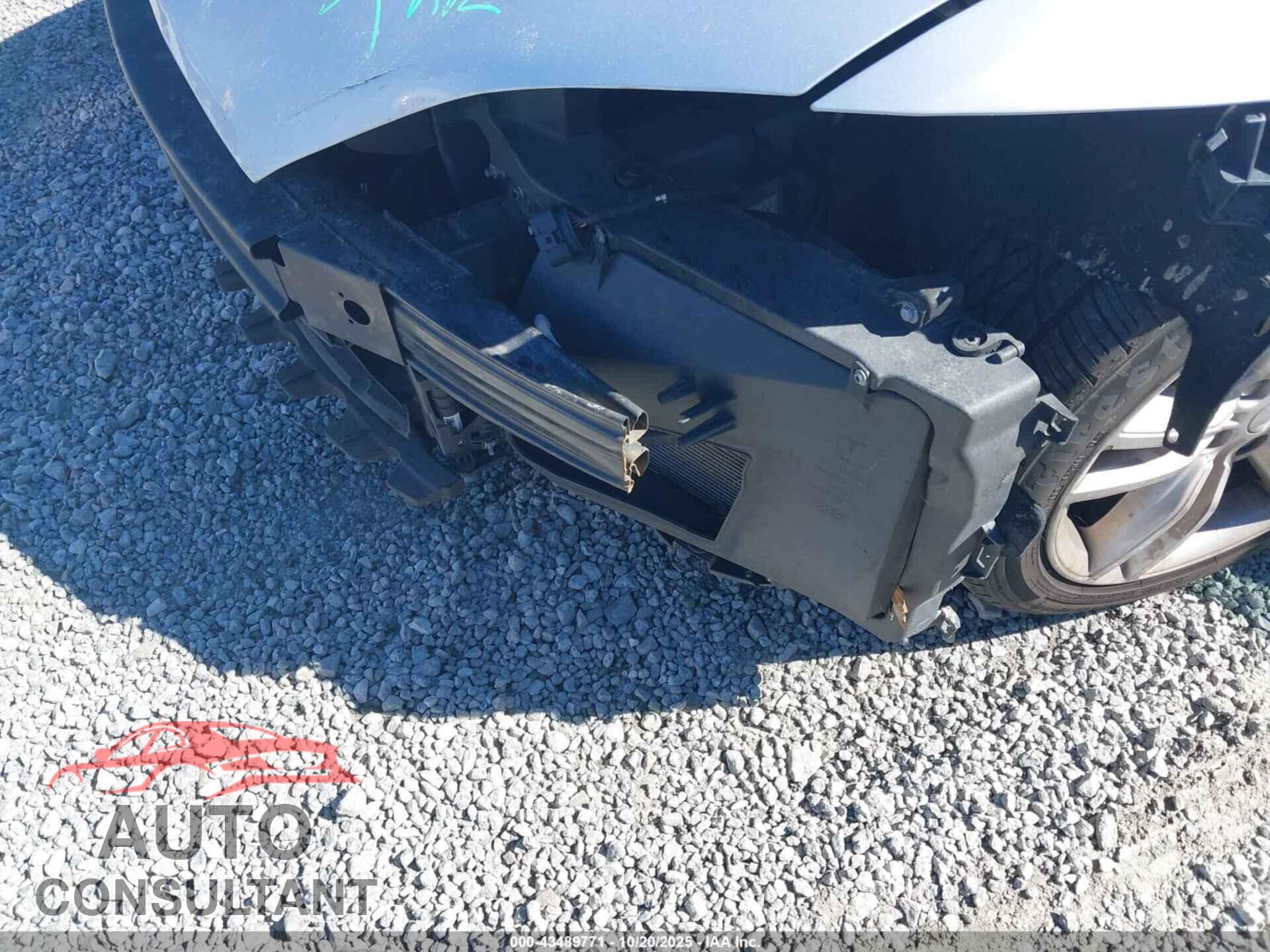 TESLA MODEL S 2015 - 5YJSA1S2XFF084154