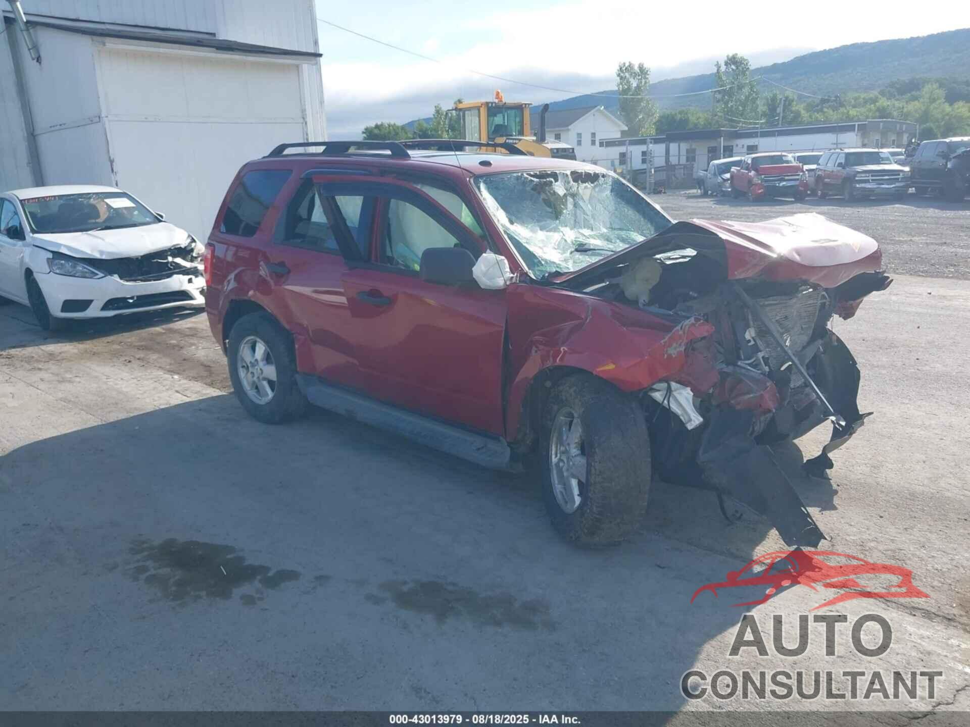 FORD ESCAPE 2011 - 1FMCU9DG5BKB44921