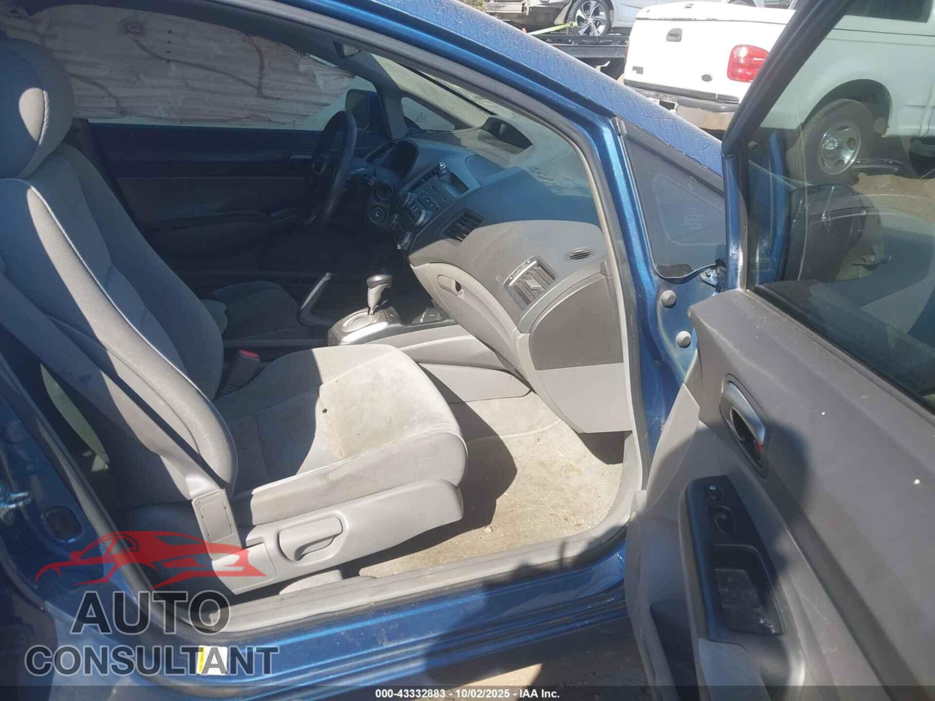 HONDA CIVIC 2009 - 19XFA16539E010364
