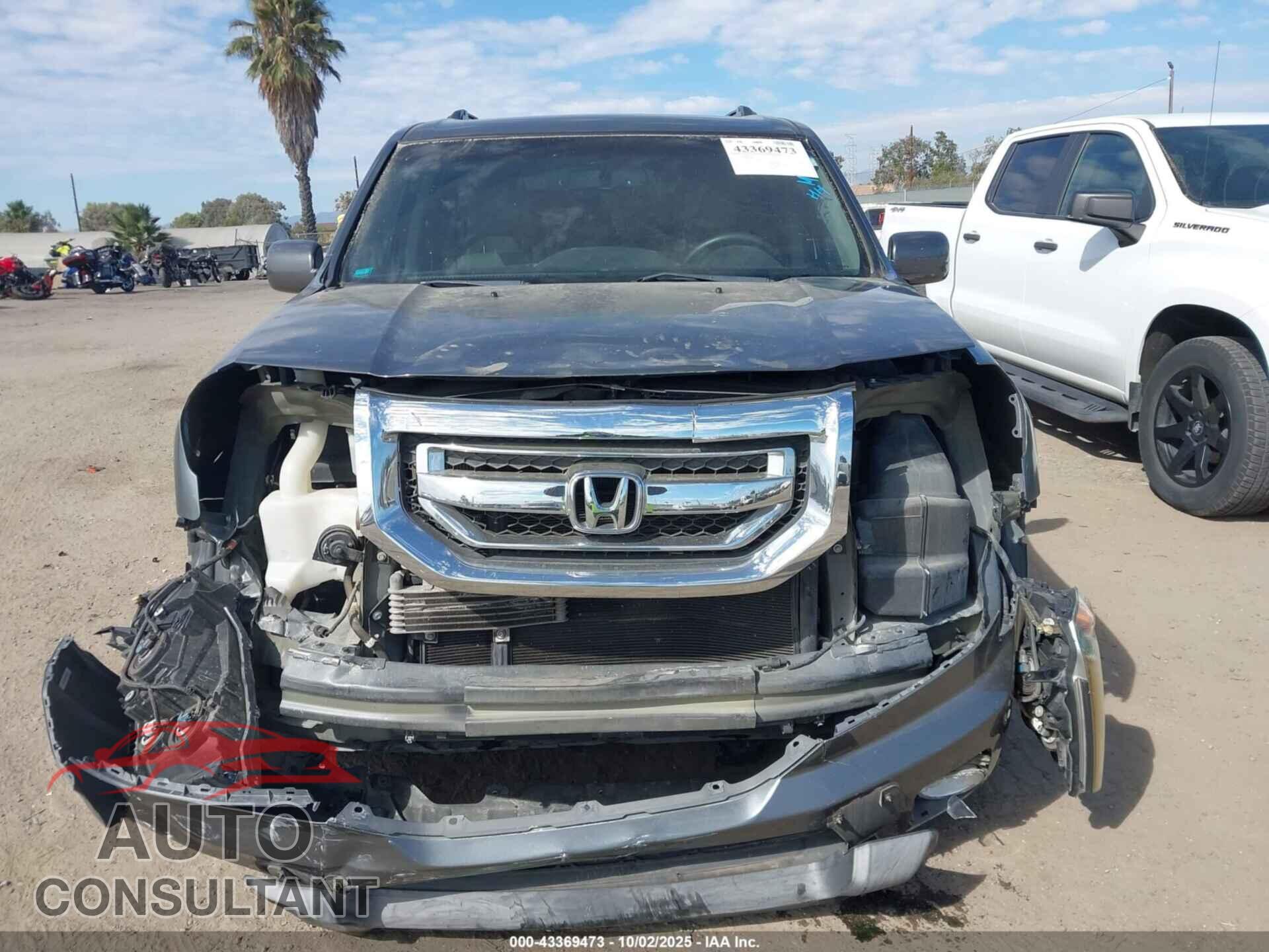 HONDA PILOT 2011 - 5FNYF3H98BB008714