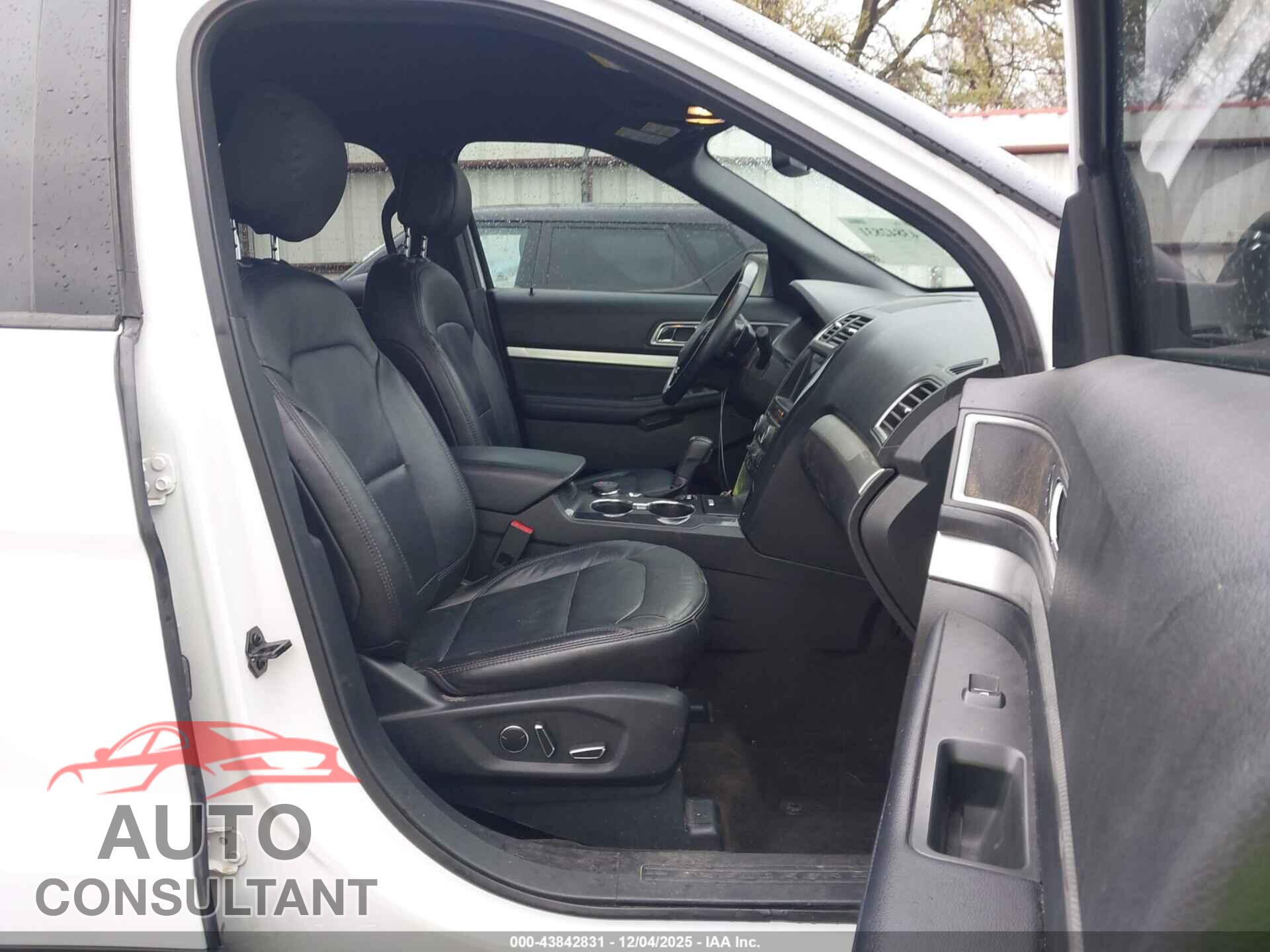 FORD EXPLORER 2017 - 1FM5K8D80HGE00640