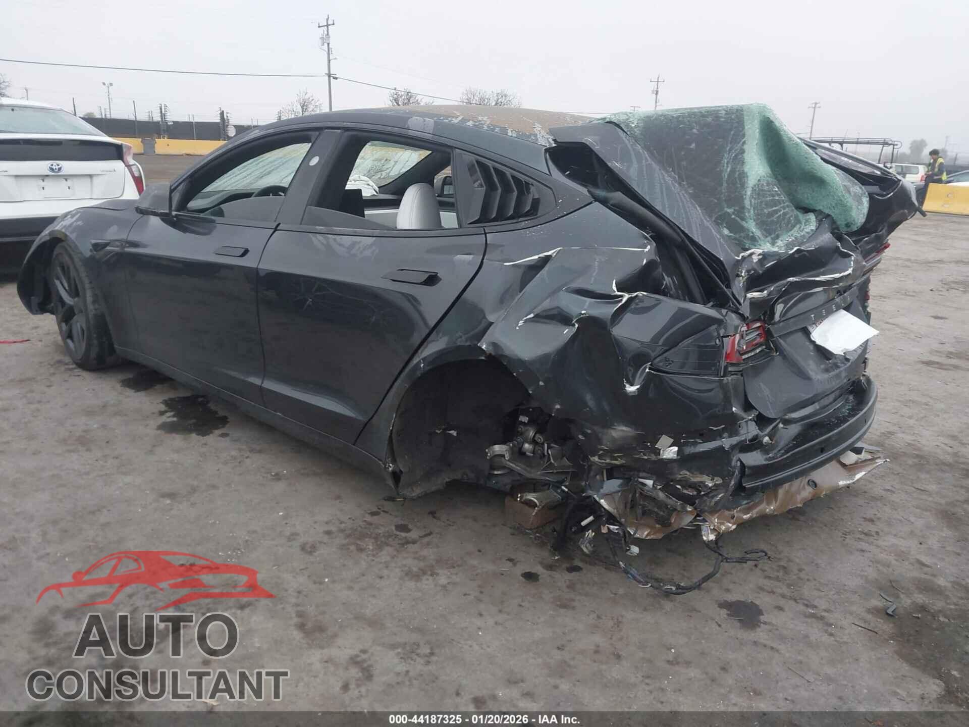 TESLA MODEL S 2024 - 5YJSA1E66RF534577