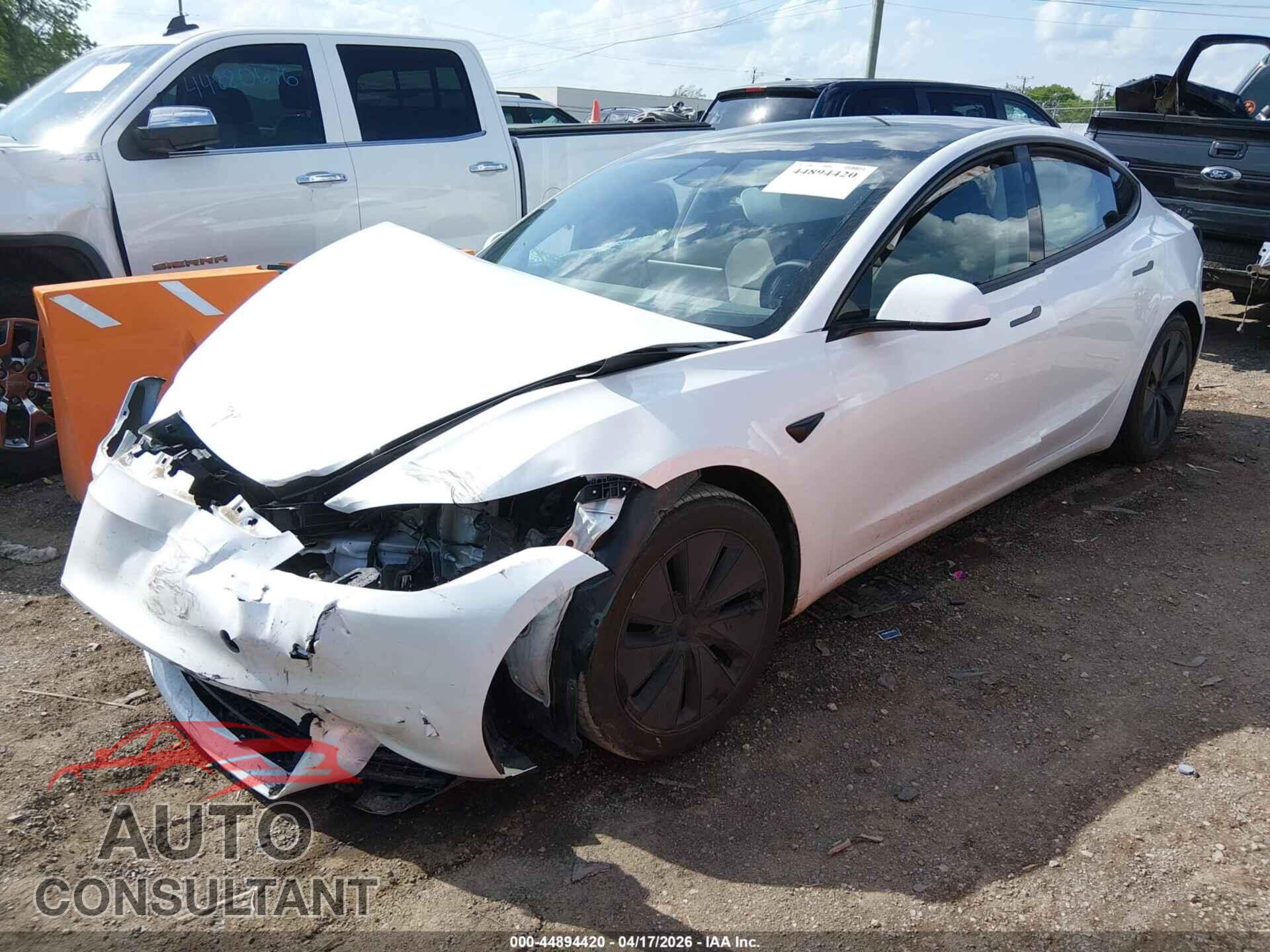 TESLA MODEL 3 2024 - 5YJ3E1EA1RF728186