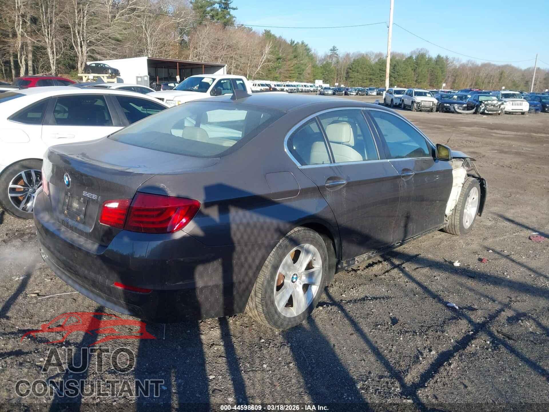 BMW 528I 2012 - WBAXH5C54CDW08836