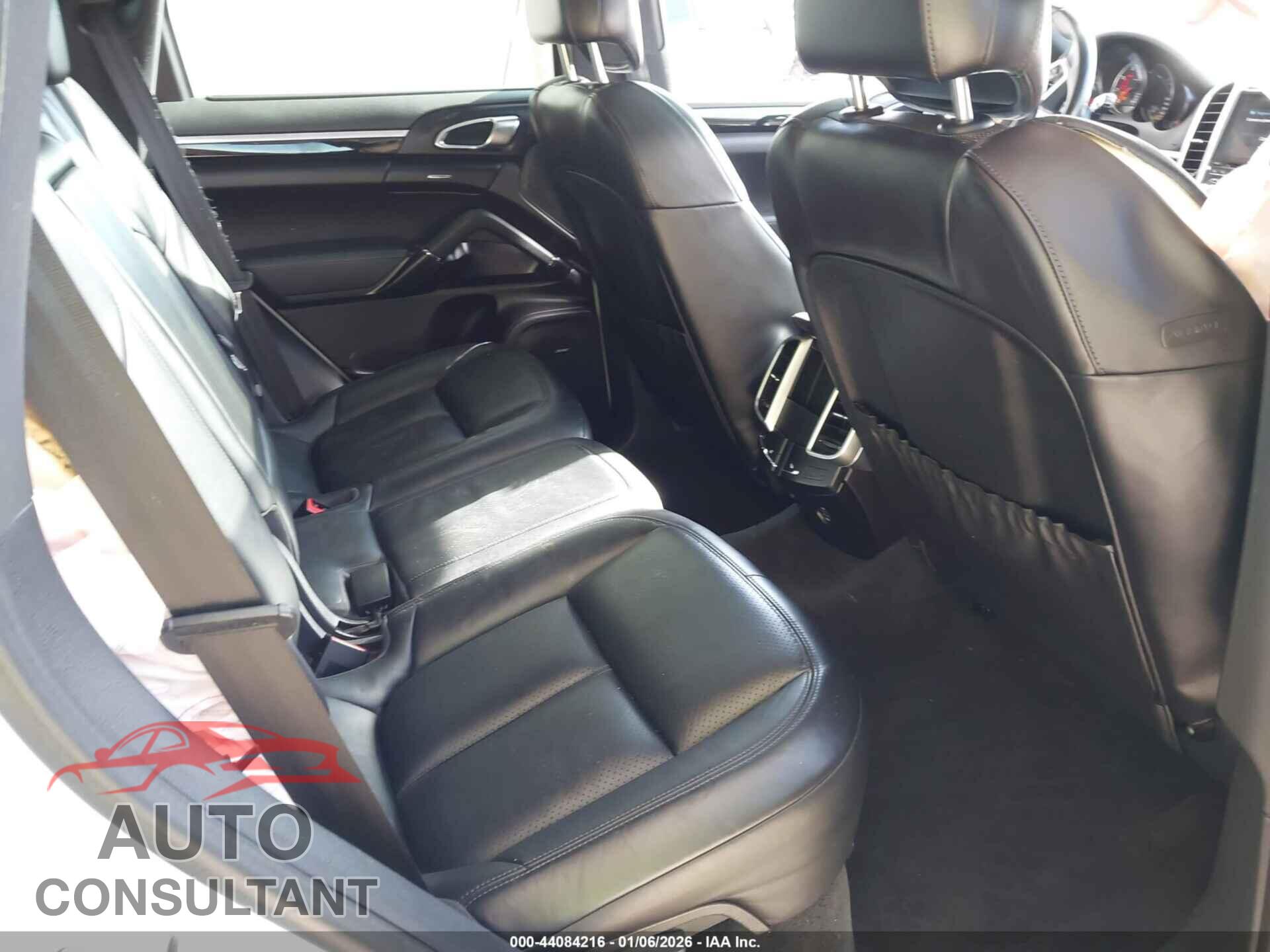 PORSCHE CAYENNE 2017 - WP1AA2A21HKA84809