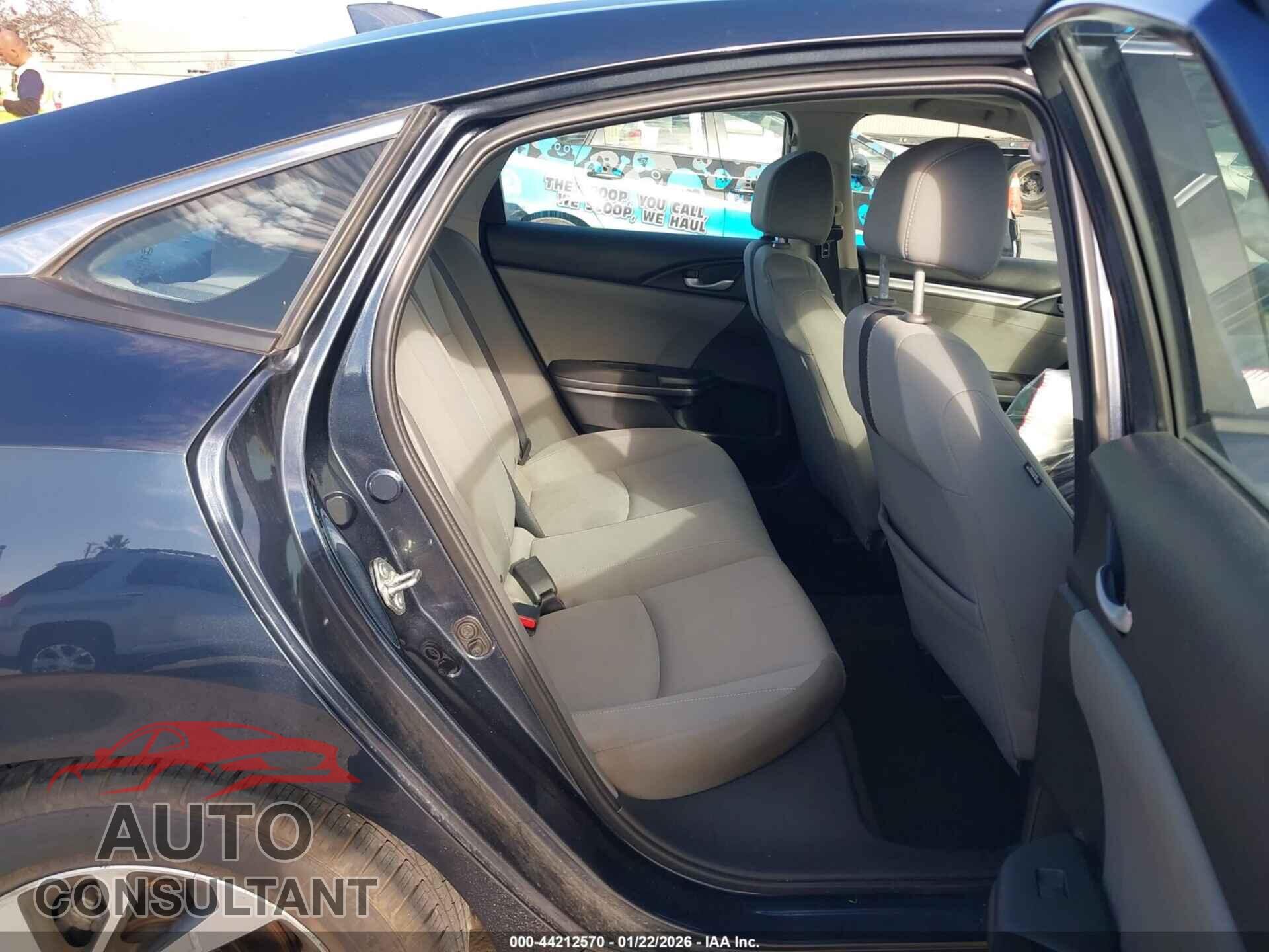 HONDA CIVIC 2017 - 2HGFC2F72HH537995