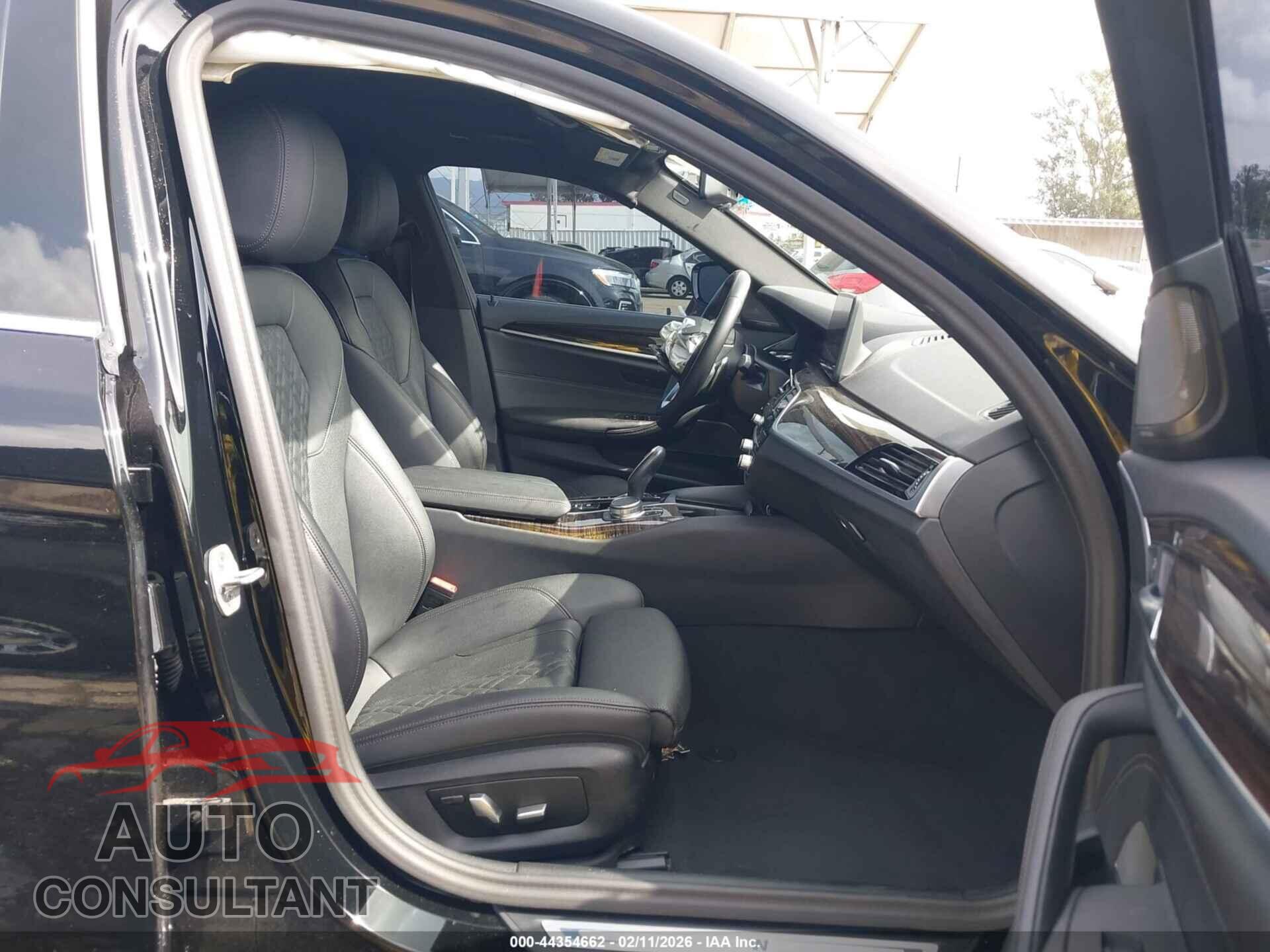 BMW 530E 2023 - WBA13AG0XPCM85552