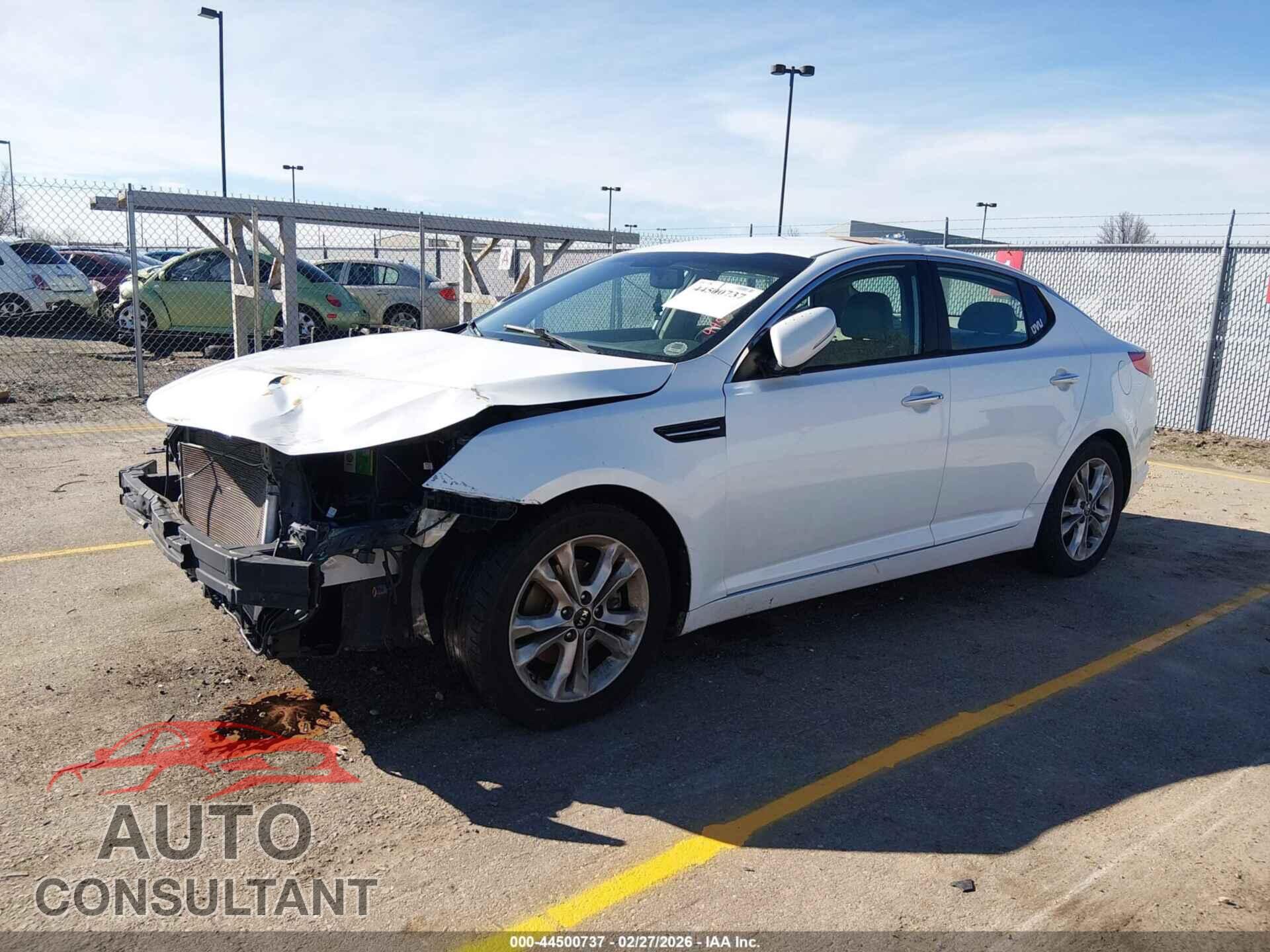 KIA OPTIMA 2011 - KNAGN4A77B5147437