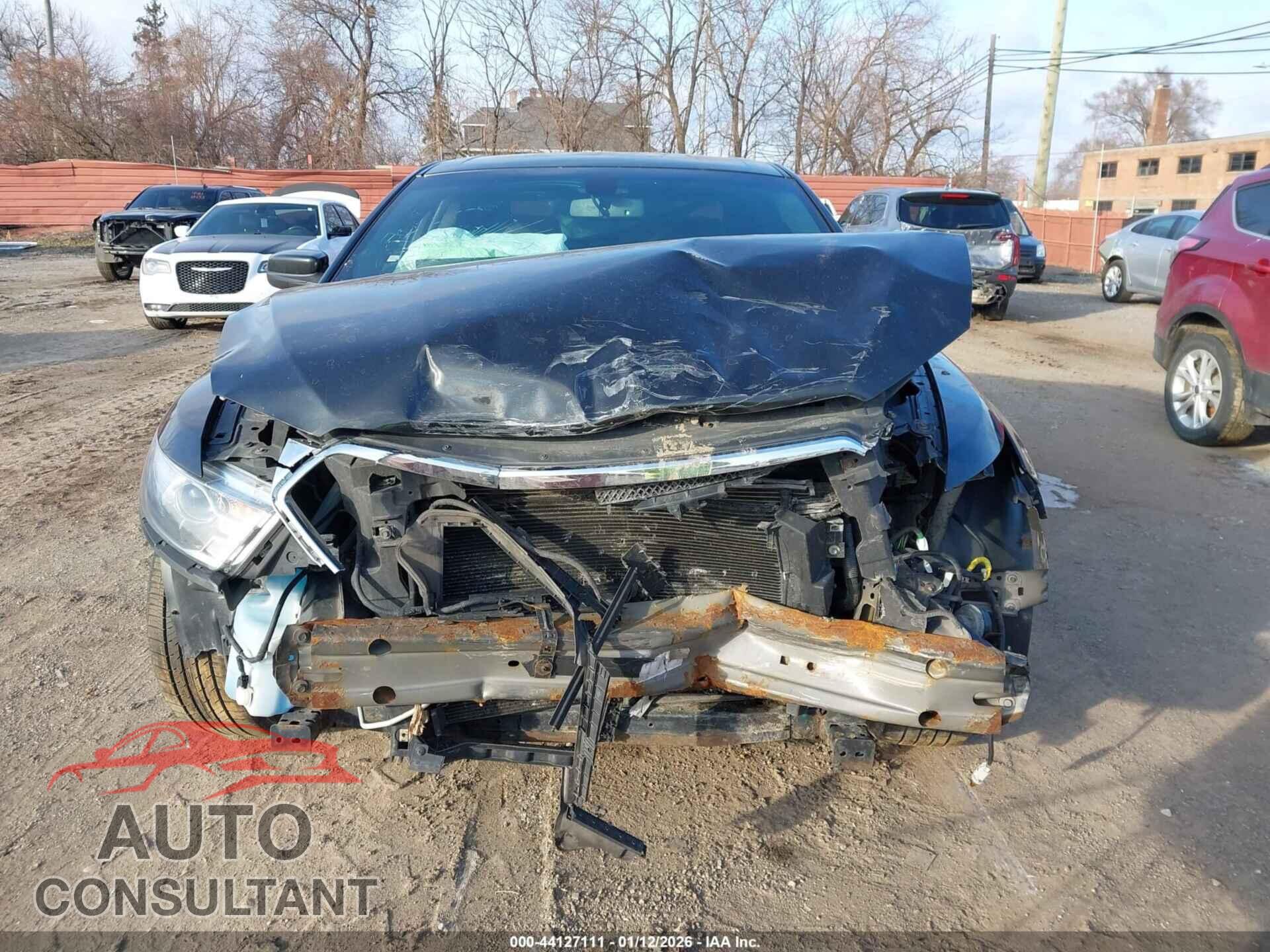 FORD TAURUS 2013 - 1FAHP2E82DG123777
