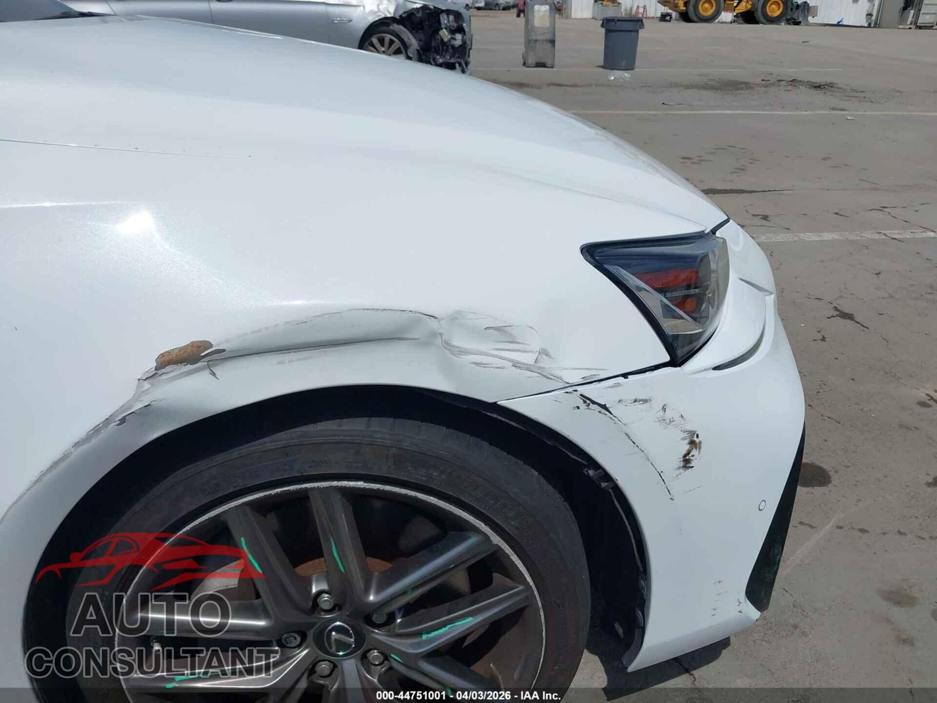 LEXUS IS 300 2018 - JTHBA1D20J5066087