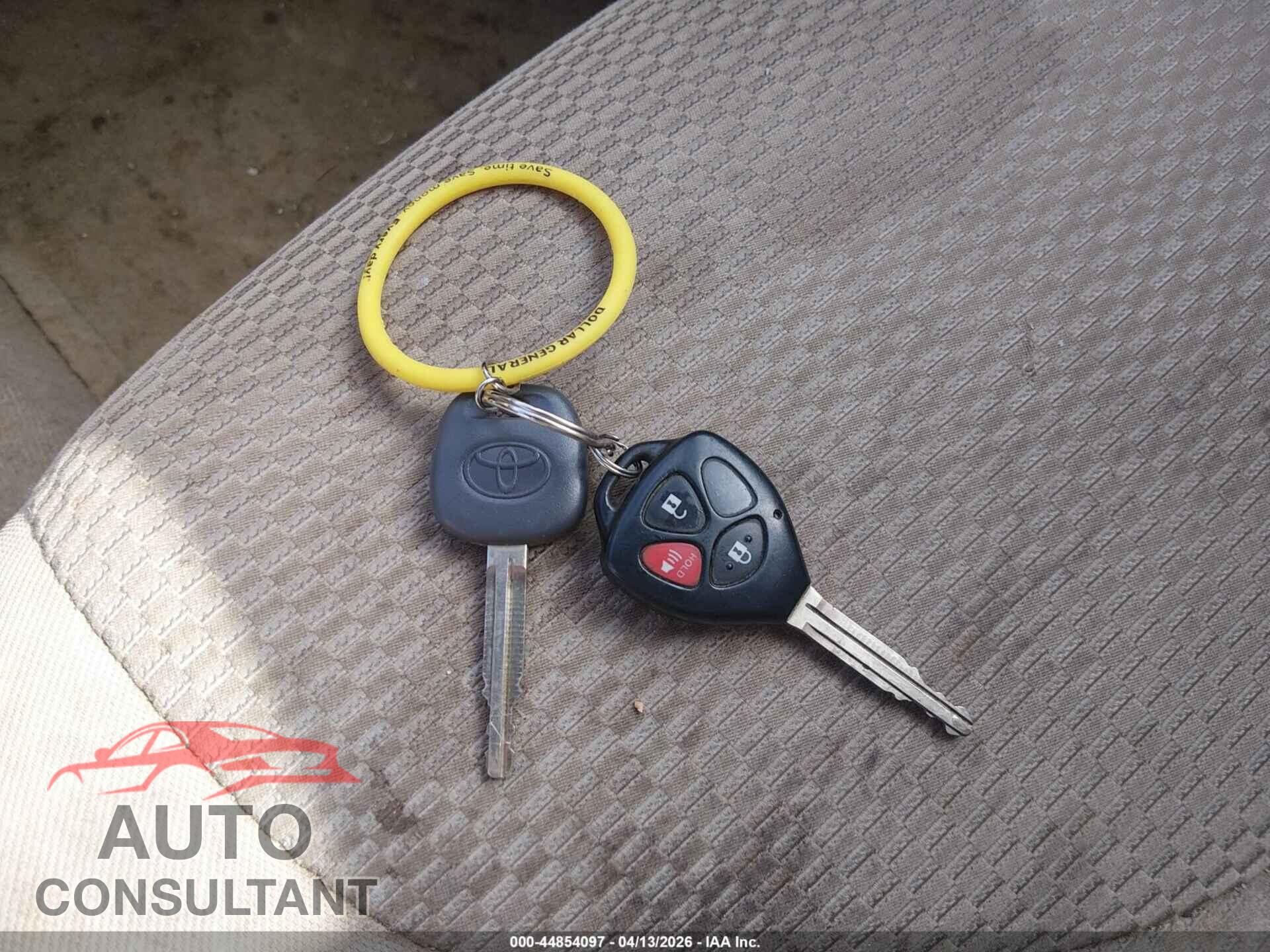 TOYOTA RAV4 2011 - 2T3BF4DV2BW085152